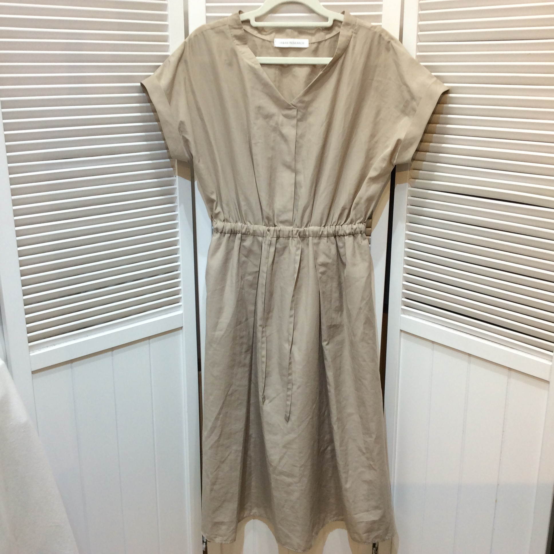 アーバンリサーチ ワンピース F ベージュ