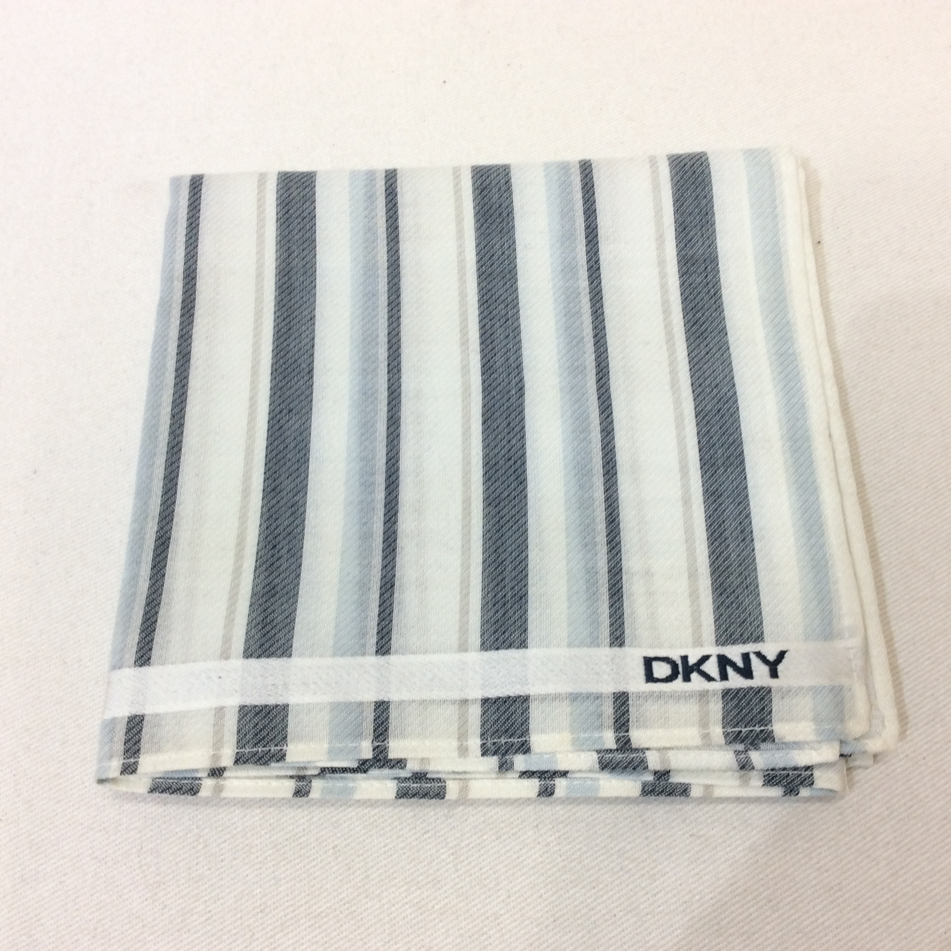 未使用☆DKNY メンズ ハンカチ