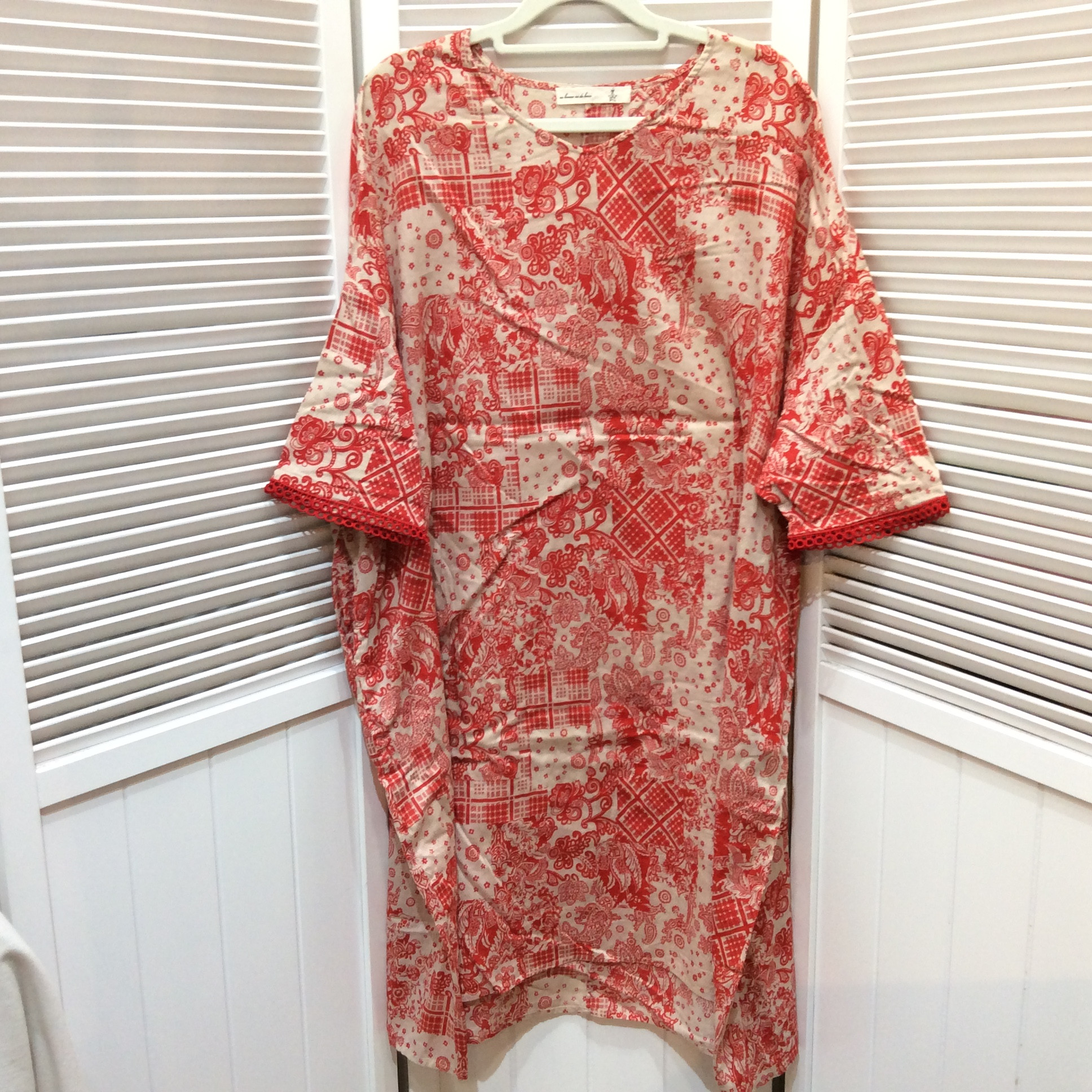 アズノウアズ    ワンピース フリーサイズ   赤プリント柄