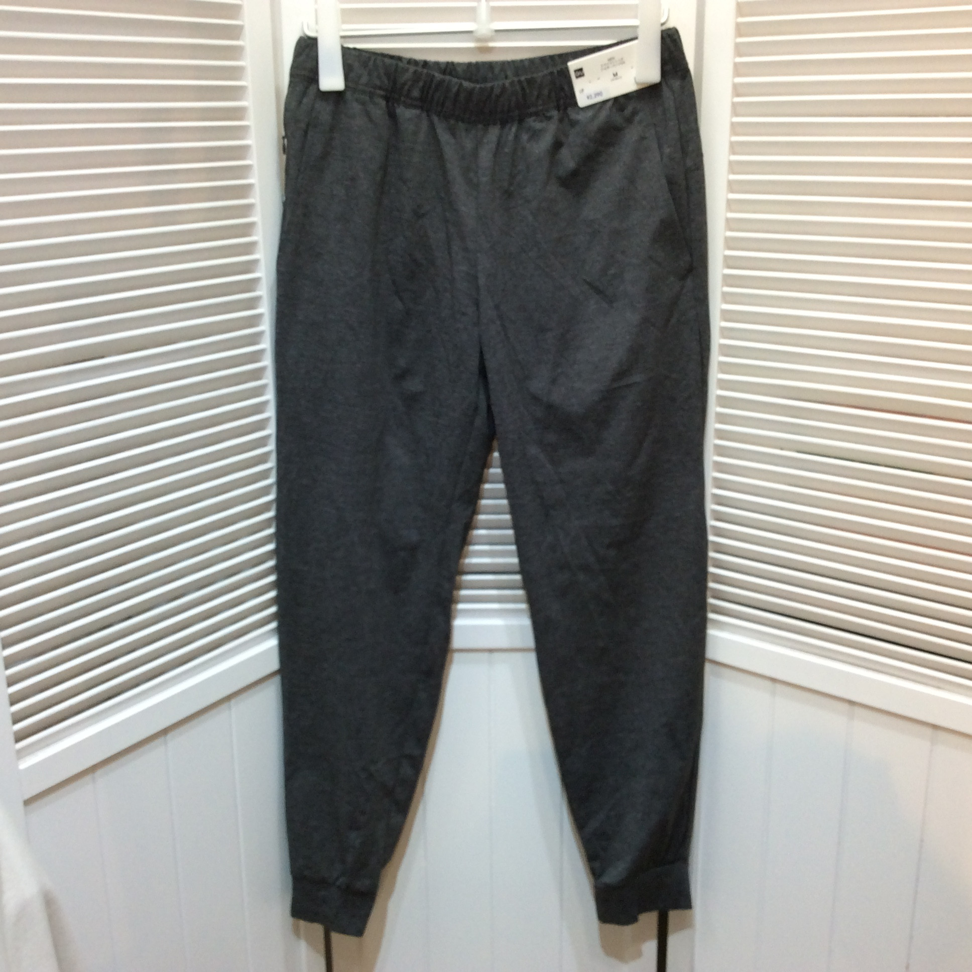 未使用☆GU ジーユー メンズ ドライストレッチ ジョガーパンツ M グレー