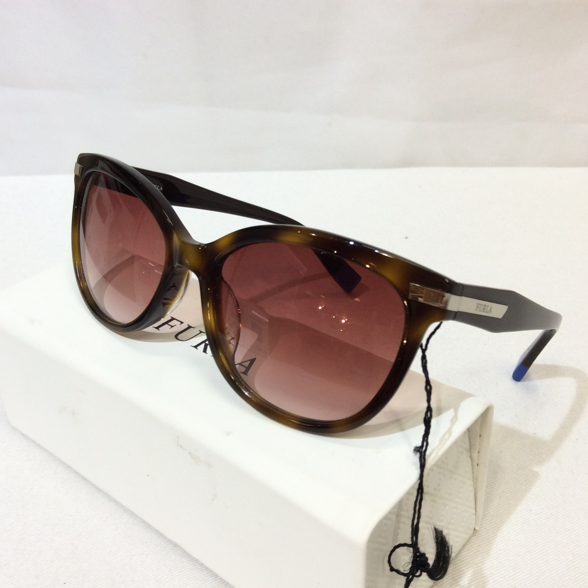 未使用 フルラ サングラス  ブラウン系