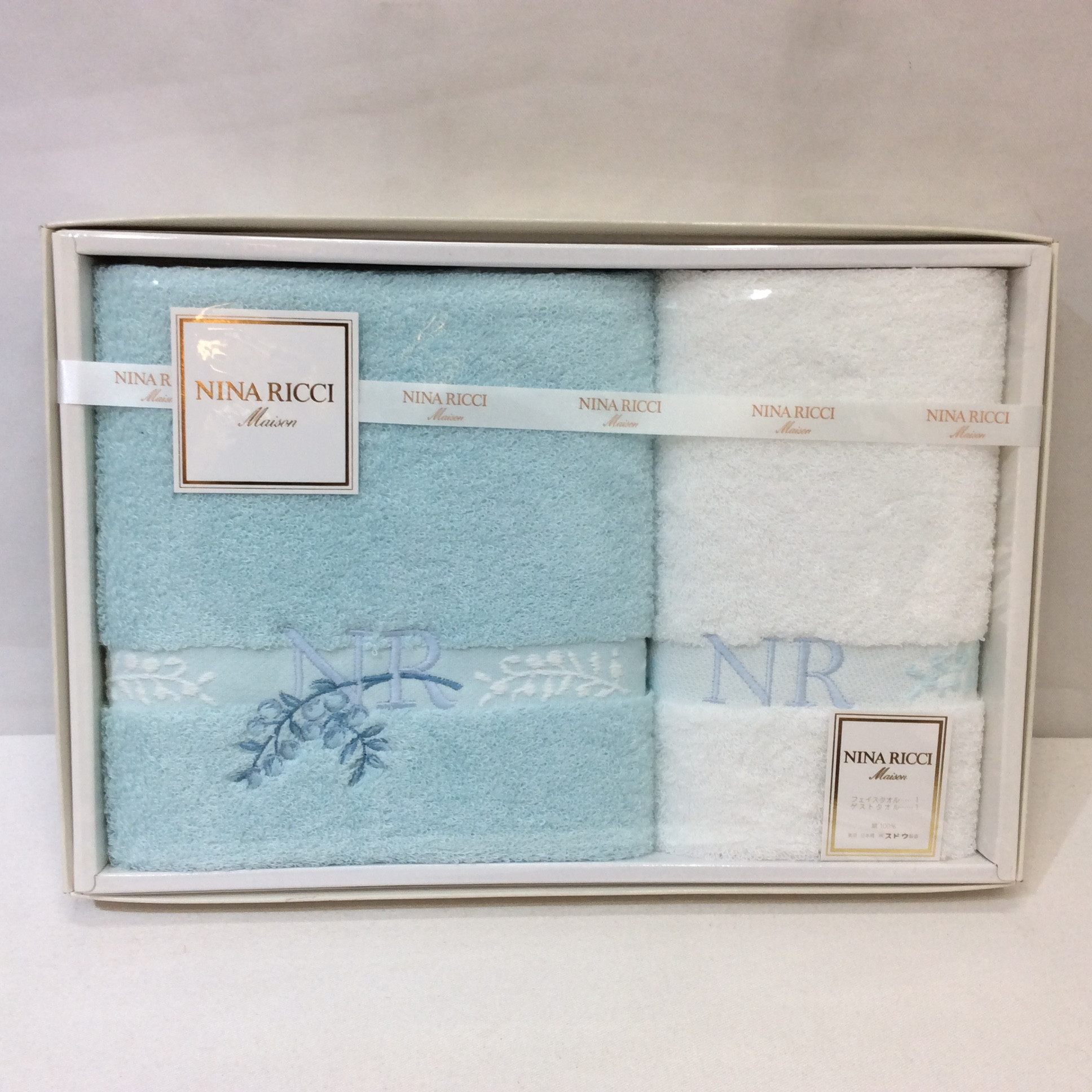 未使用☆ニナリッチ フェイスタオル＆ゲストタオル 2枚セット