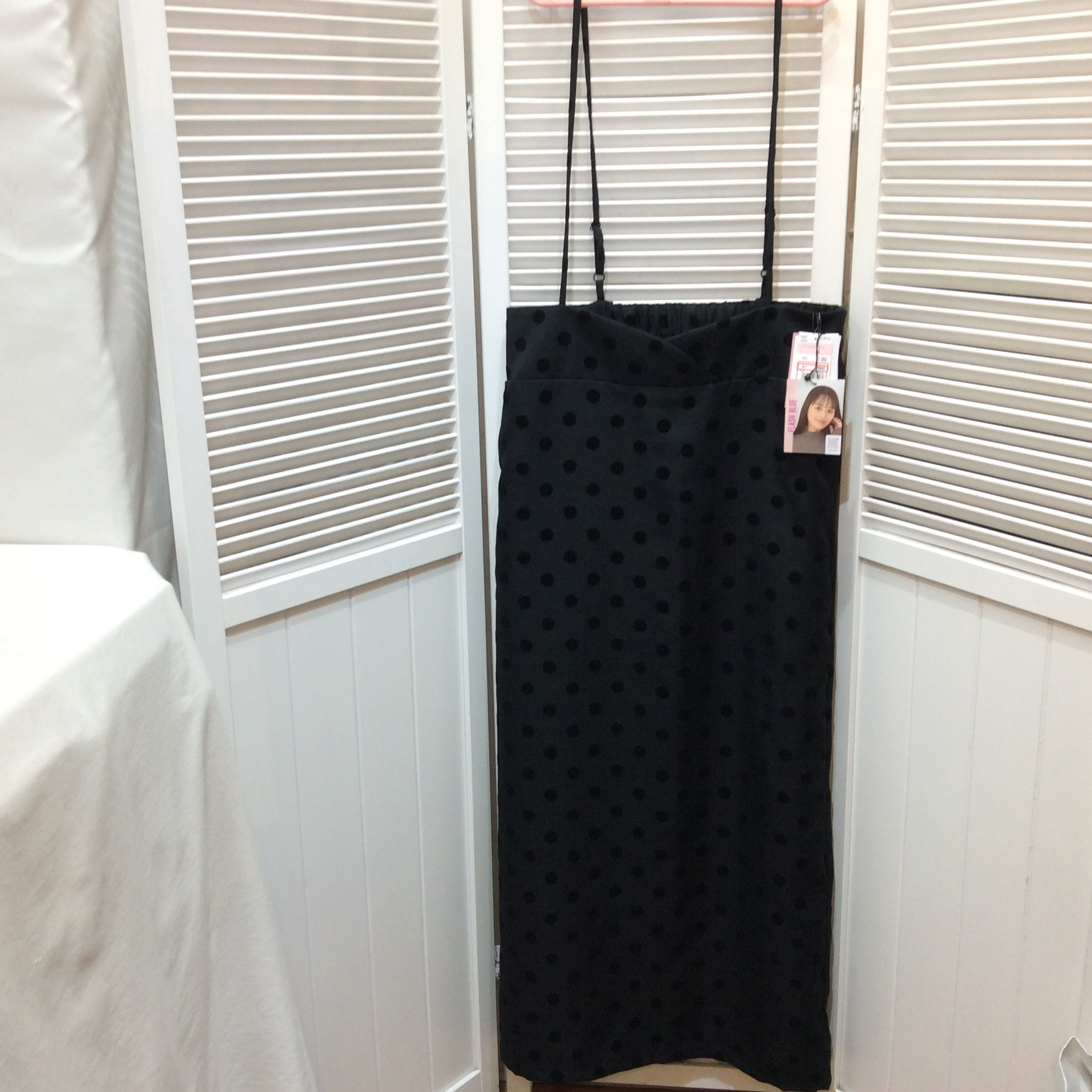 未使用 しまむら つり付きスカート  サイズL 黒ドット柄