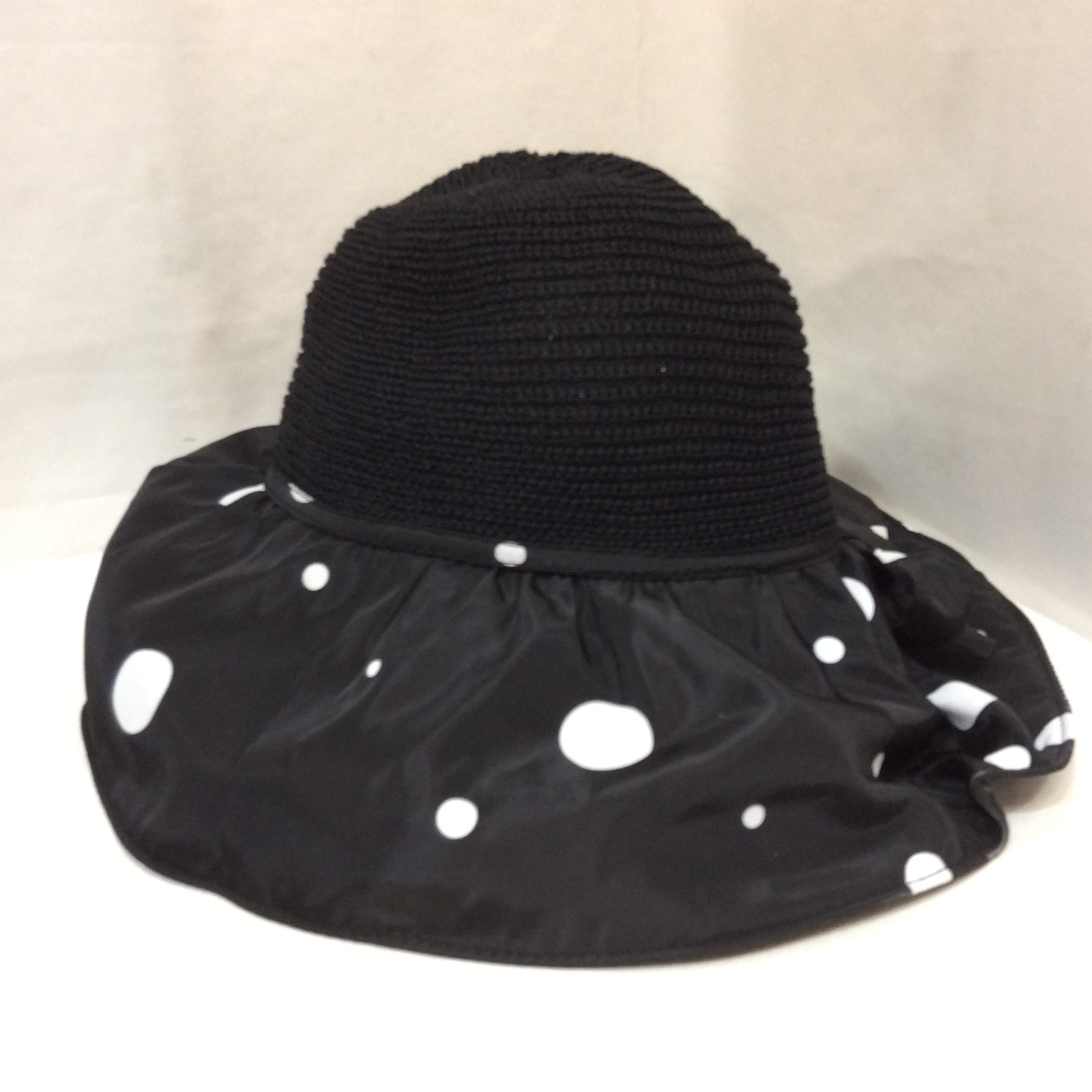 未使用 帽子 フリーサイズ   ブラック／ドット