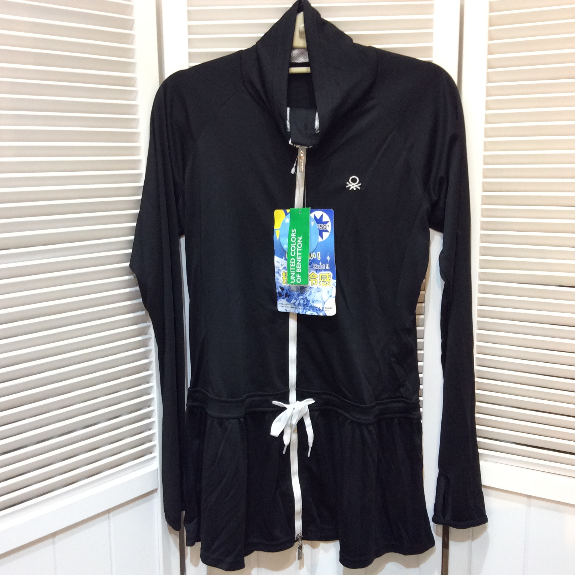未使用 ベネトン 接触冷感ジップアップ  サイズL 黒  UPF50+