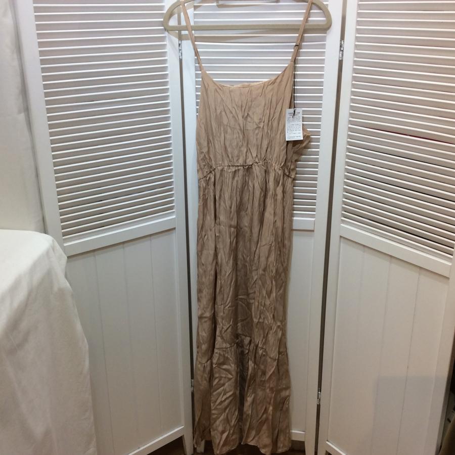 半額値下げ❗️未使用☆hiriy ヒリー レディース ノースリーブワンピース M ベージュ