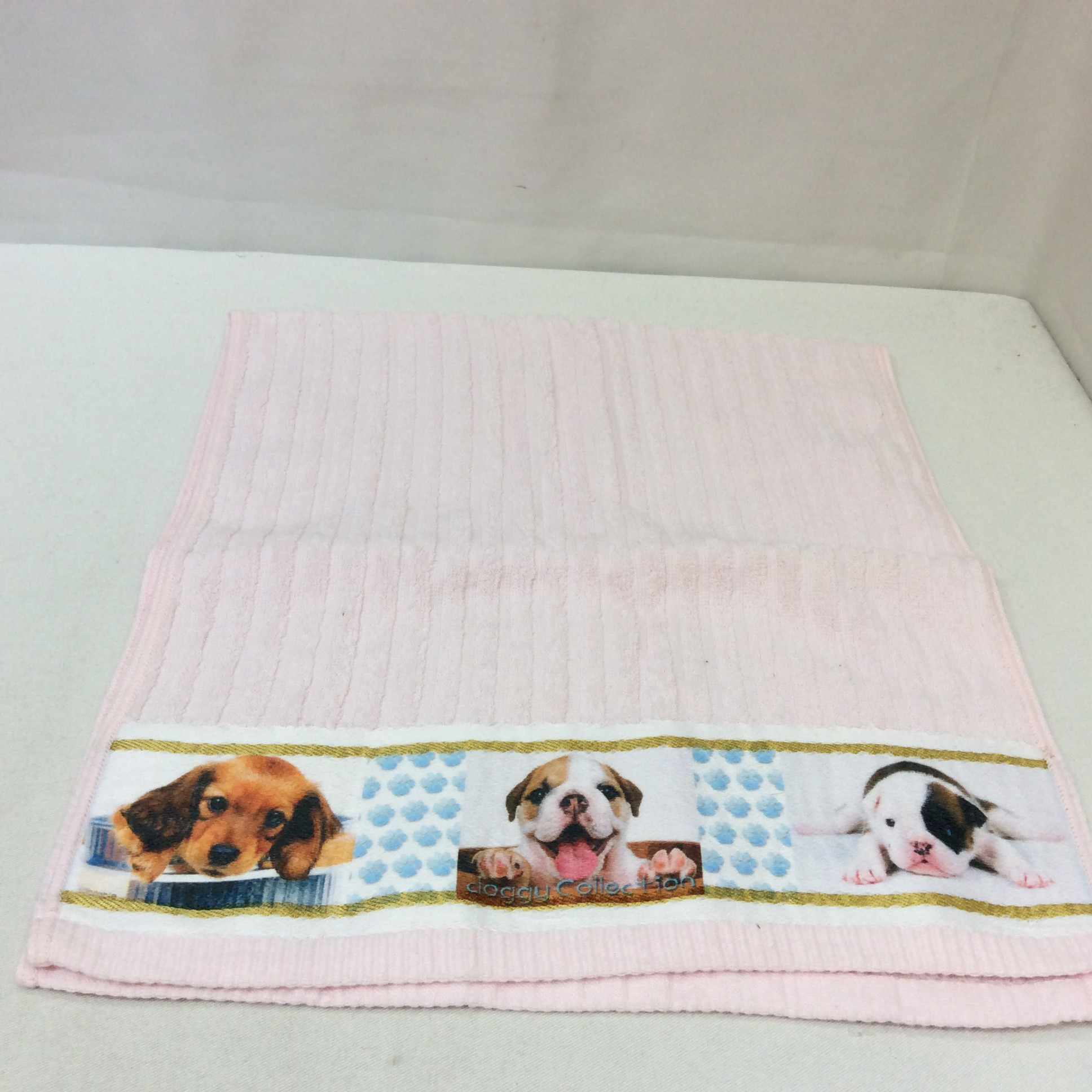 未使用 フェイスハンカチ  ピンク／犬