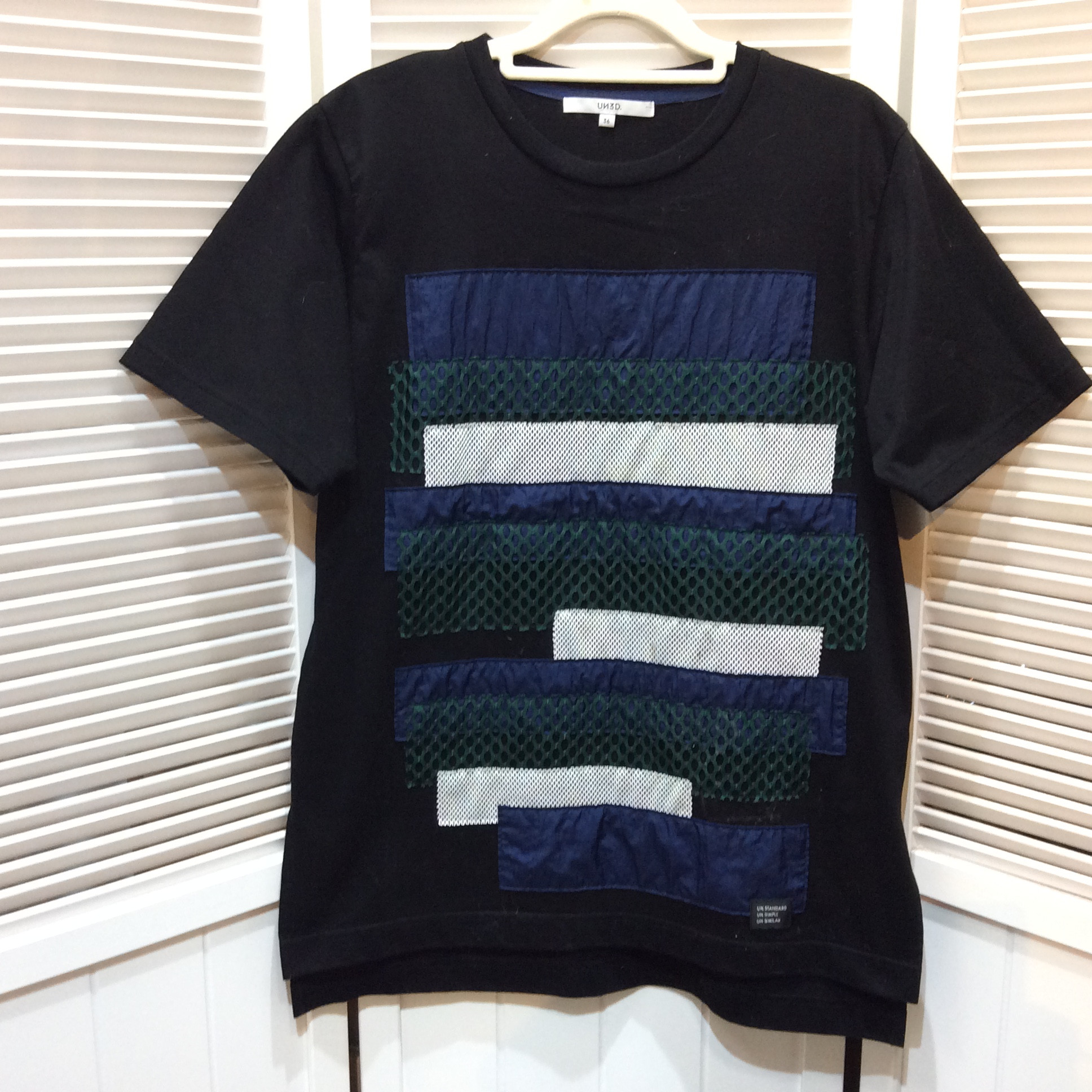 チュニックカットソー  サイズ36  ブラック／デザイン