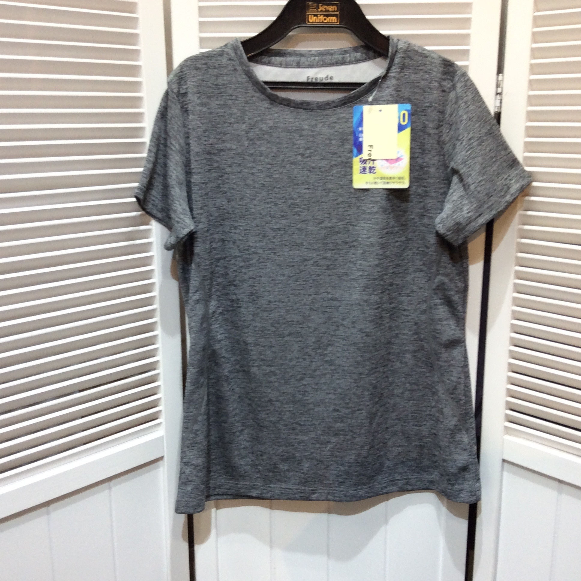 未使用 吸汗速乾Tシャツ  Mサイズ グレー