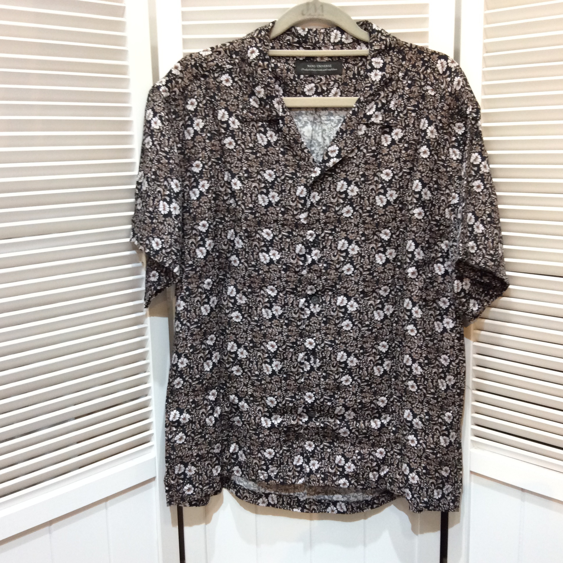 ナノユニバース  半袖ブラウス  Lサイズ  ブラック×ブラウン柄