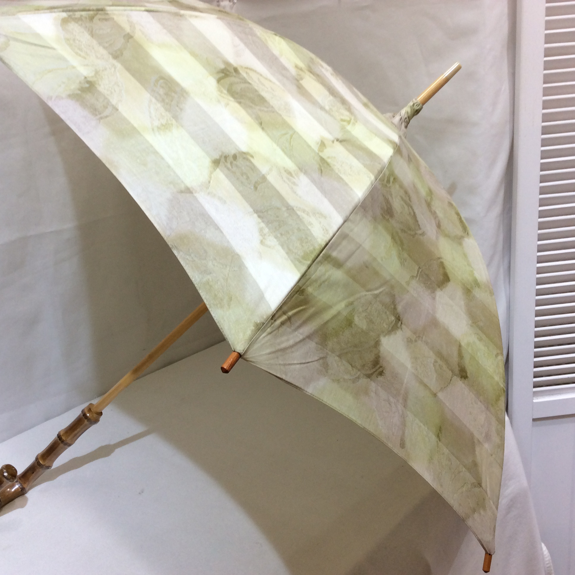 新品☆百貨店商材 晴雨兼用傘 グリーン系 柄 ボーダー