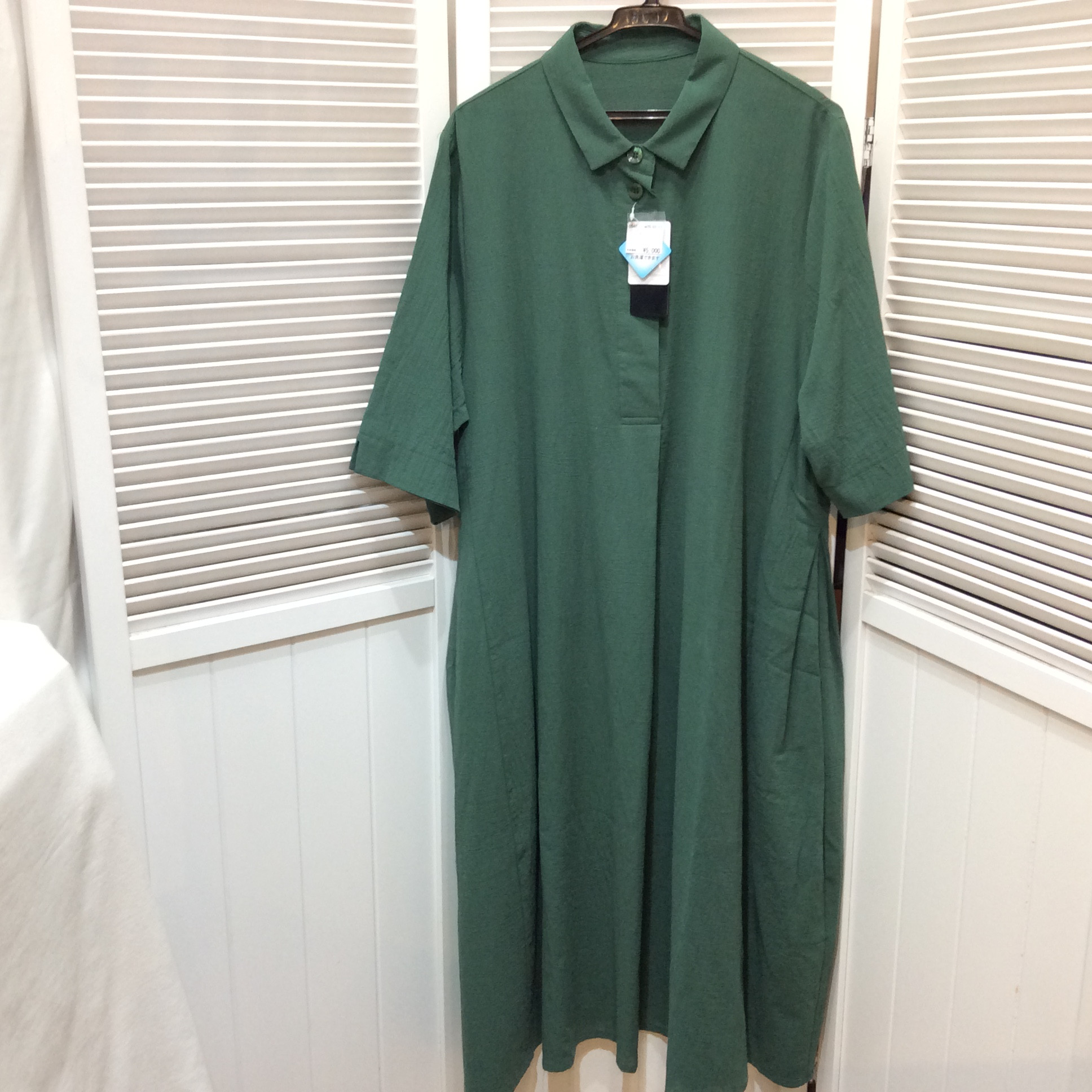 未使用 ロングワンピース Lサイズ グリーン