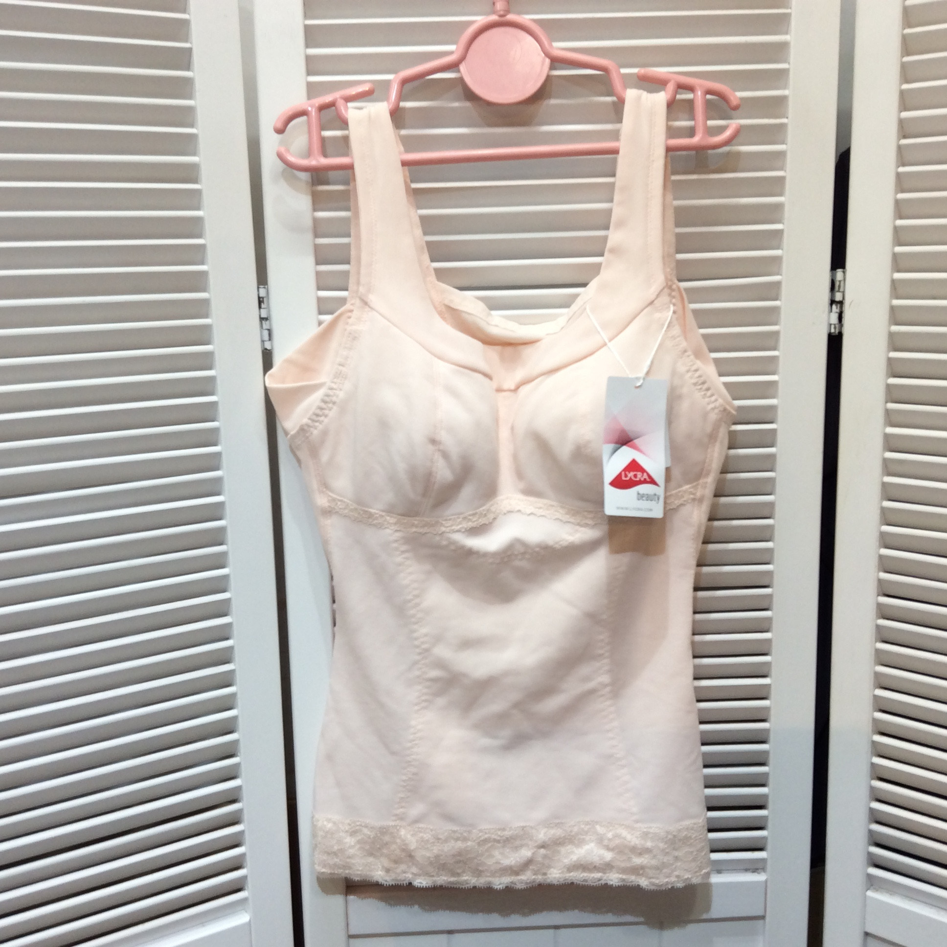 未使用 LYCRA カップ付きタンクトップ フリーサイズ   ピンク