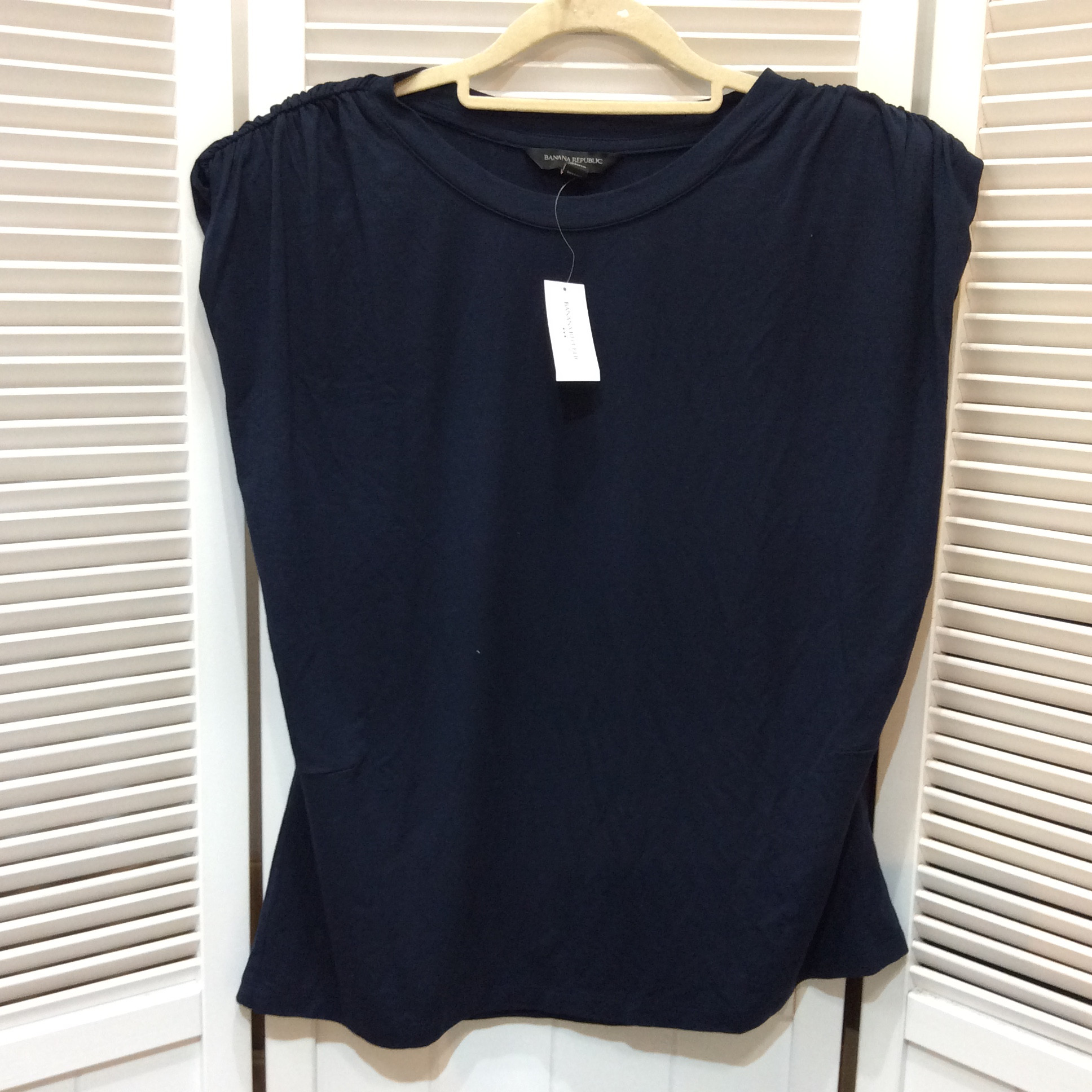 未使用 バナナリパブリック ノースリーブカットソー  Lサイズ ネイビー