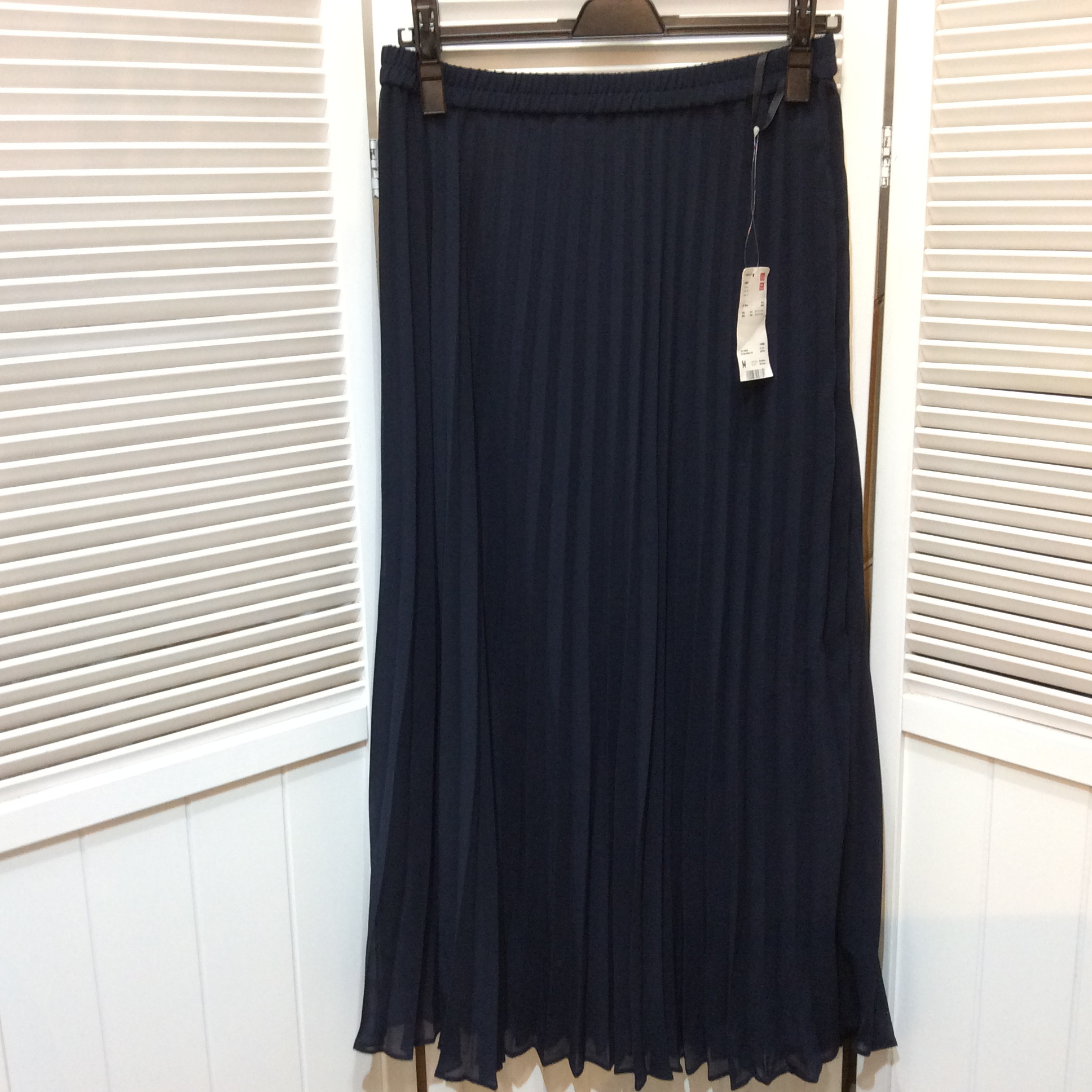 未使用 ユニクロ シフォンプリーツスカート Mサイズ  ネイビー