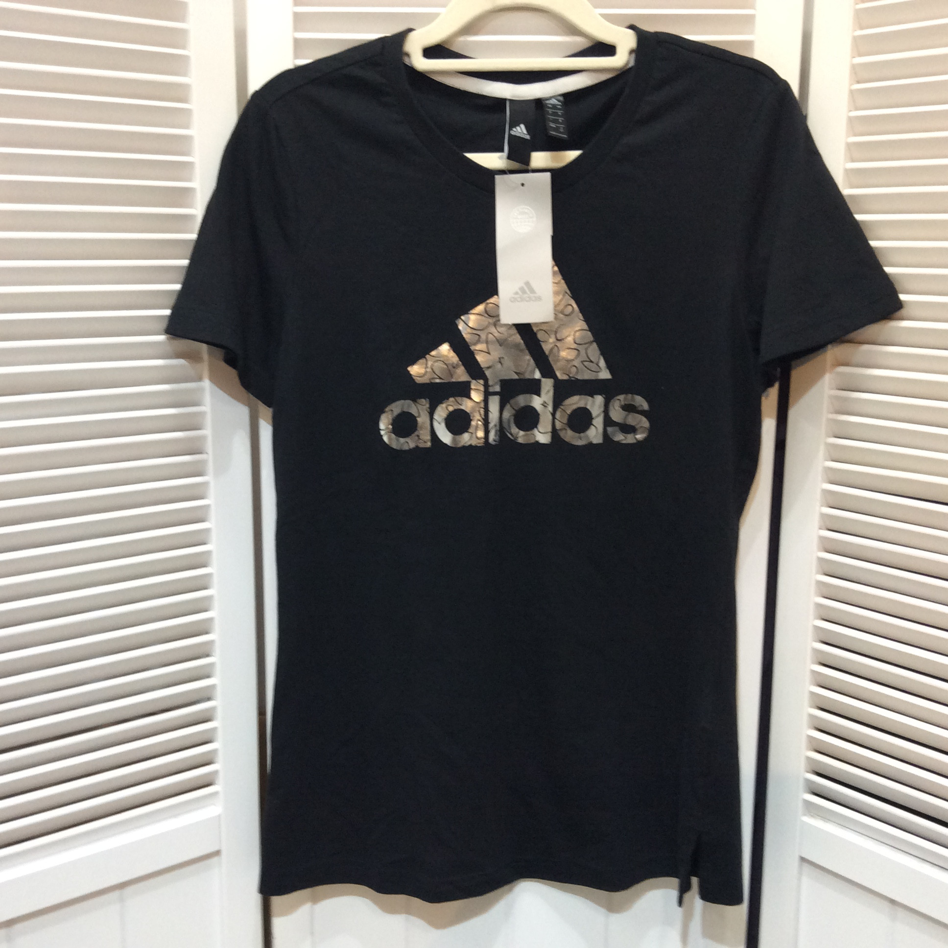 未使用 アディダス Tシャツ  サイズOT 黒