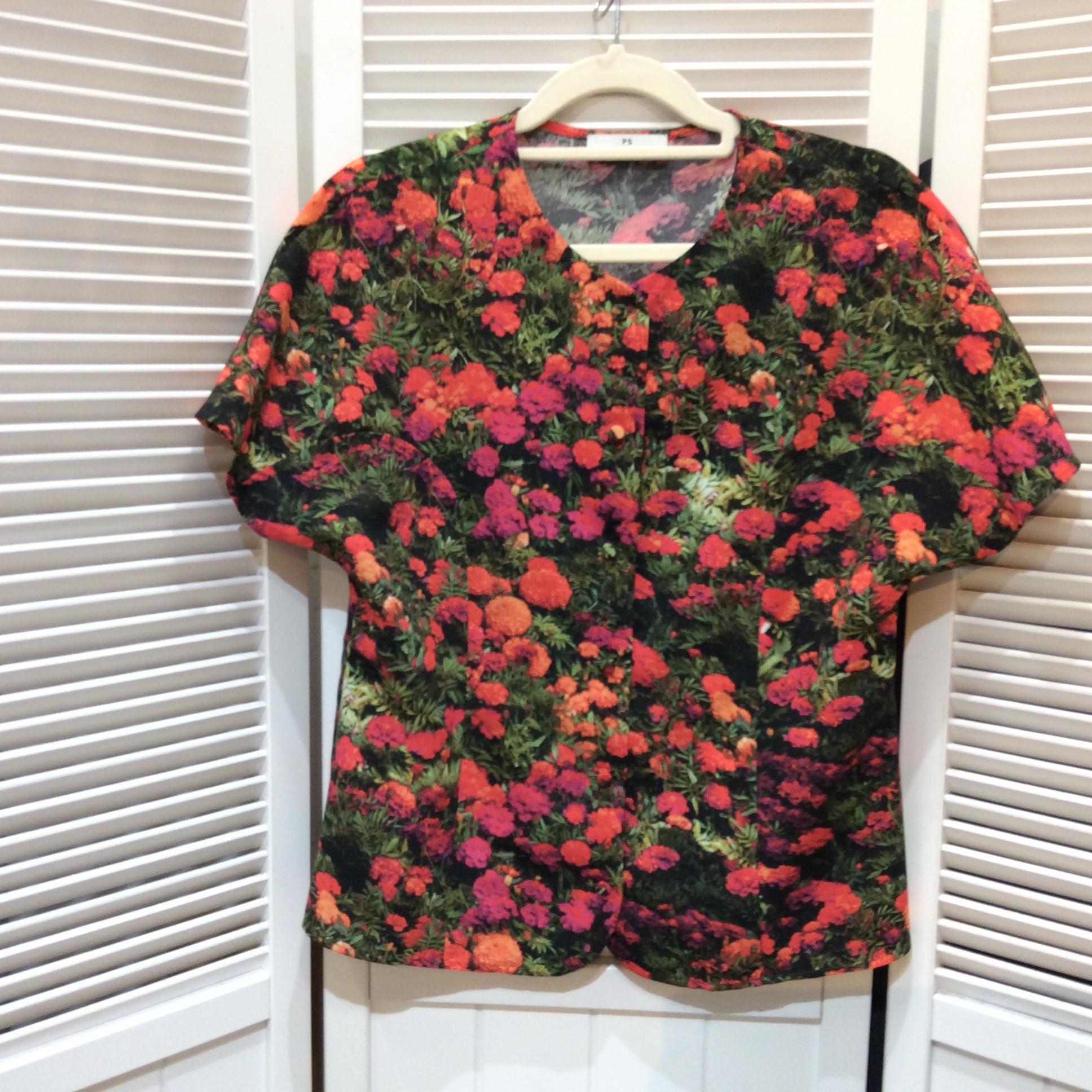 ポールスミスノーカラーブラウス サイズ40  赤／花柄  美品