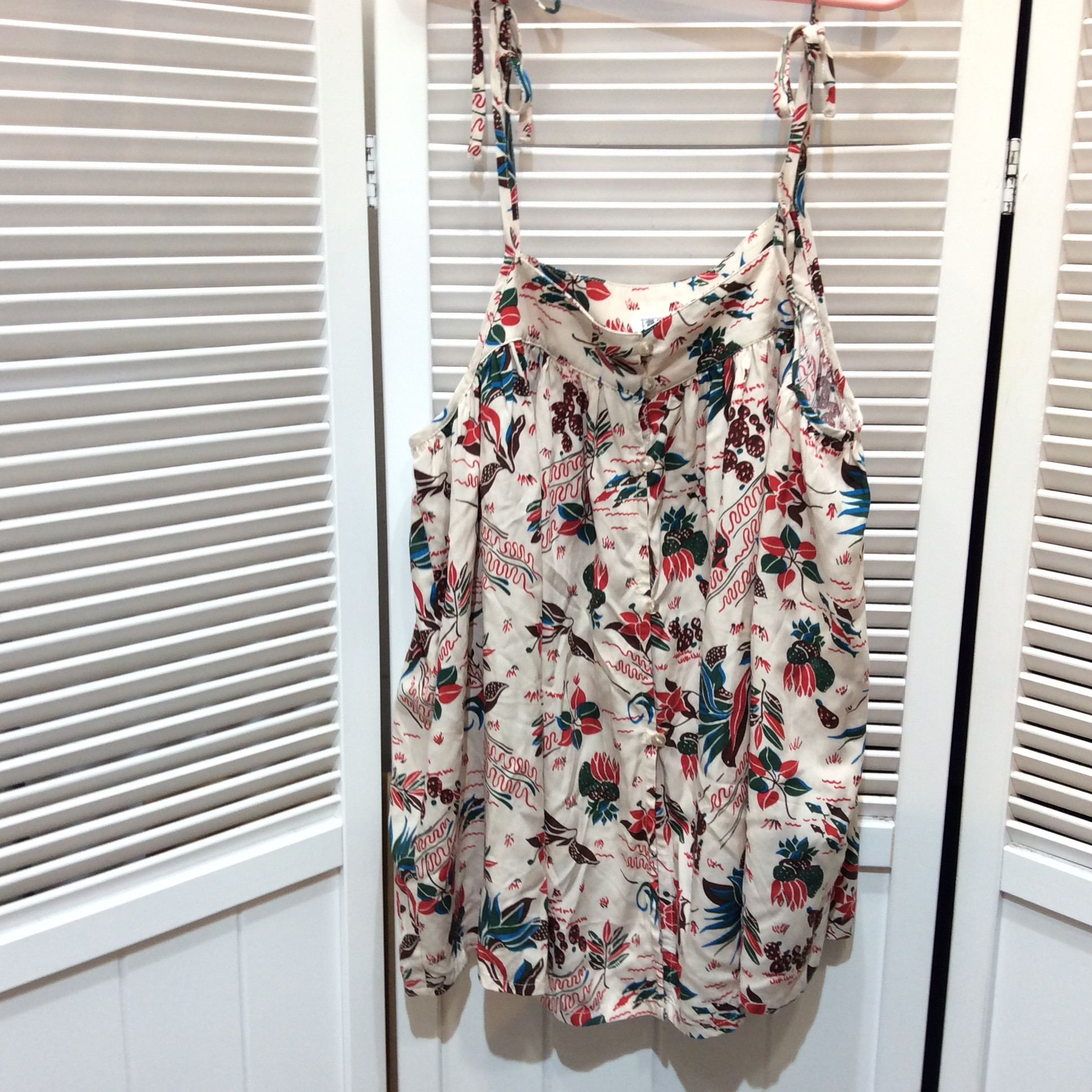 キャミブラウス  Lサイズ  ベージュプリント柄