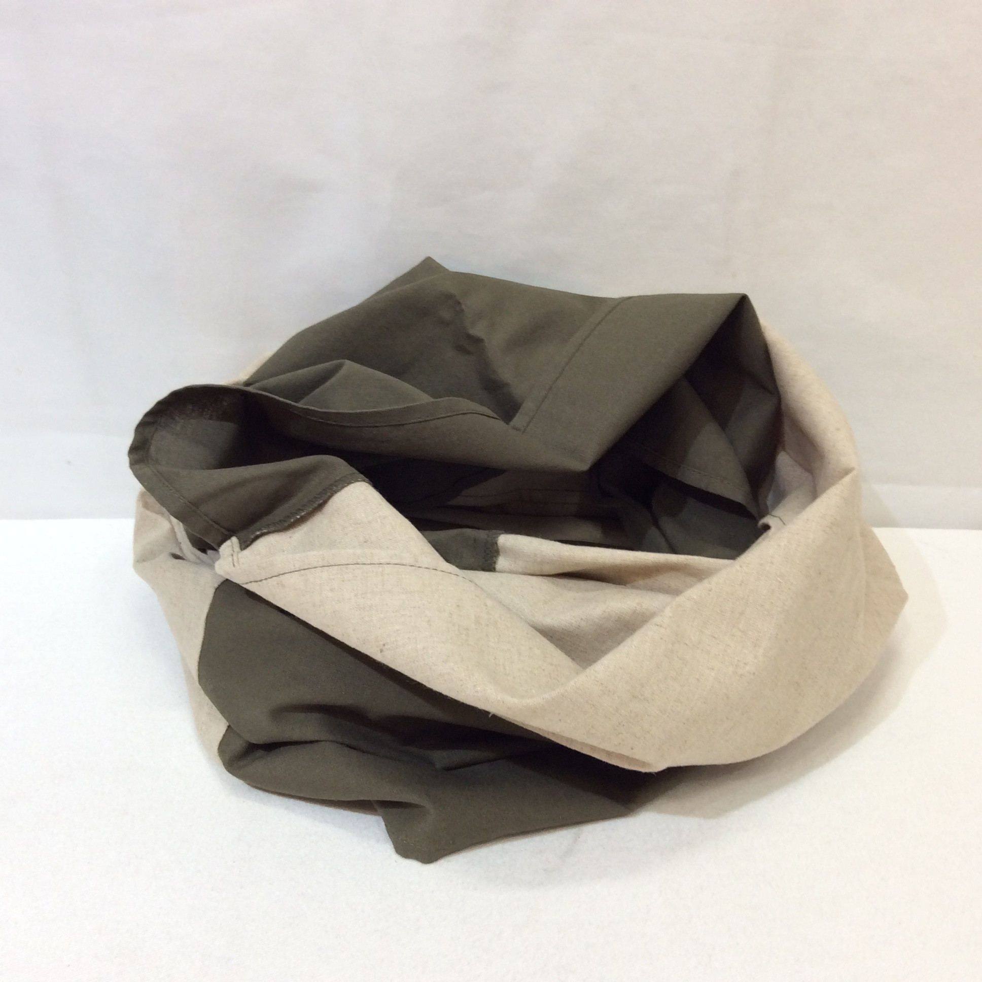 未使用 綿麻スヌードストール  生成／カーキ