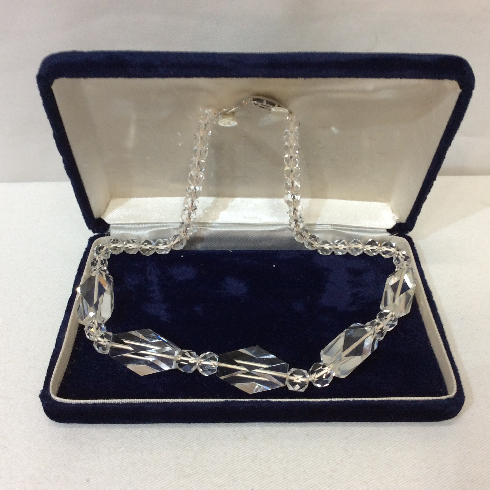 クリスタルネックレス 水晶 ケース付き