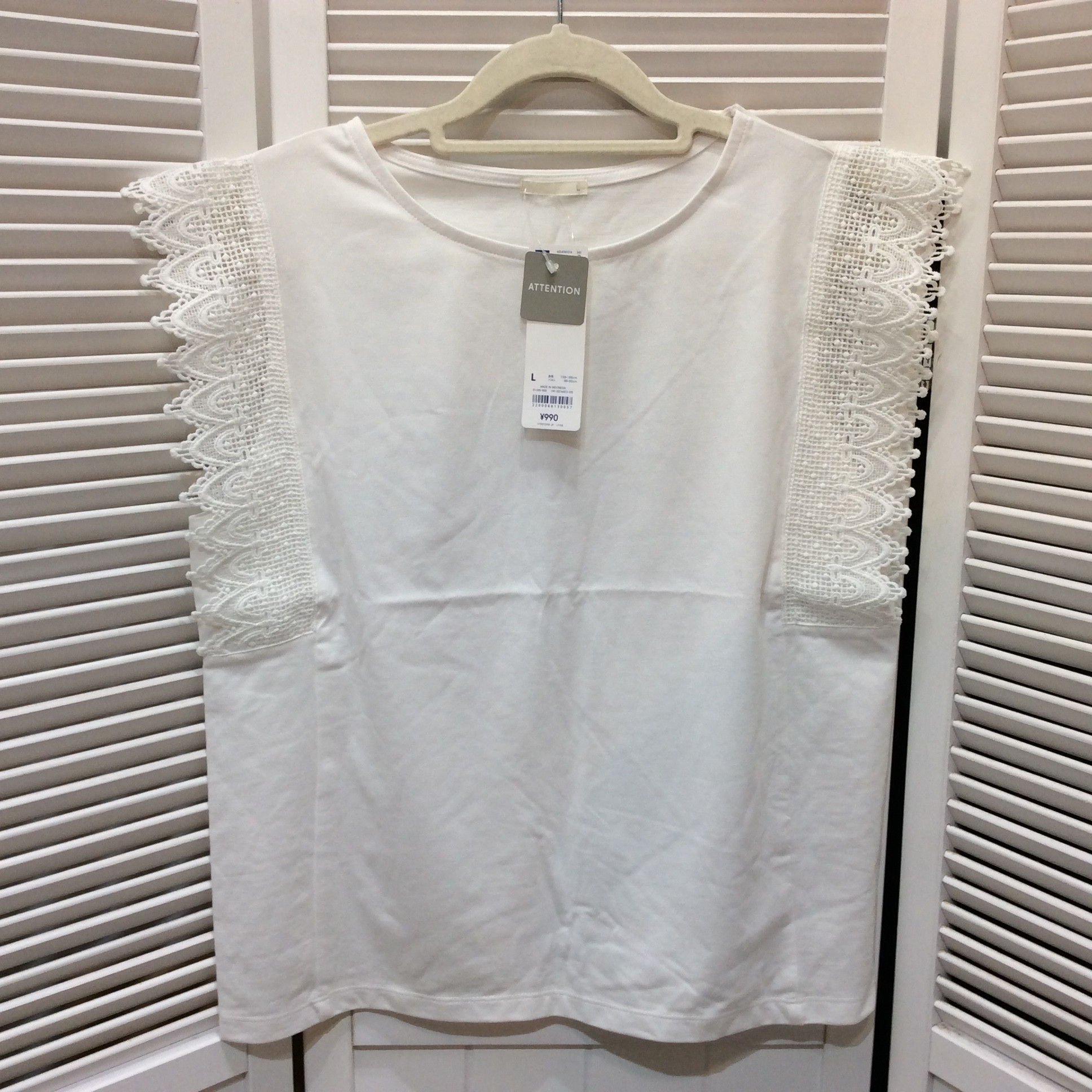 未使用☆GU ジーユー レーストリムデザインT(ノースリーブ) L オフホワイト