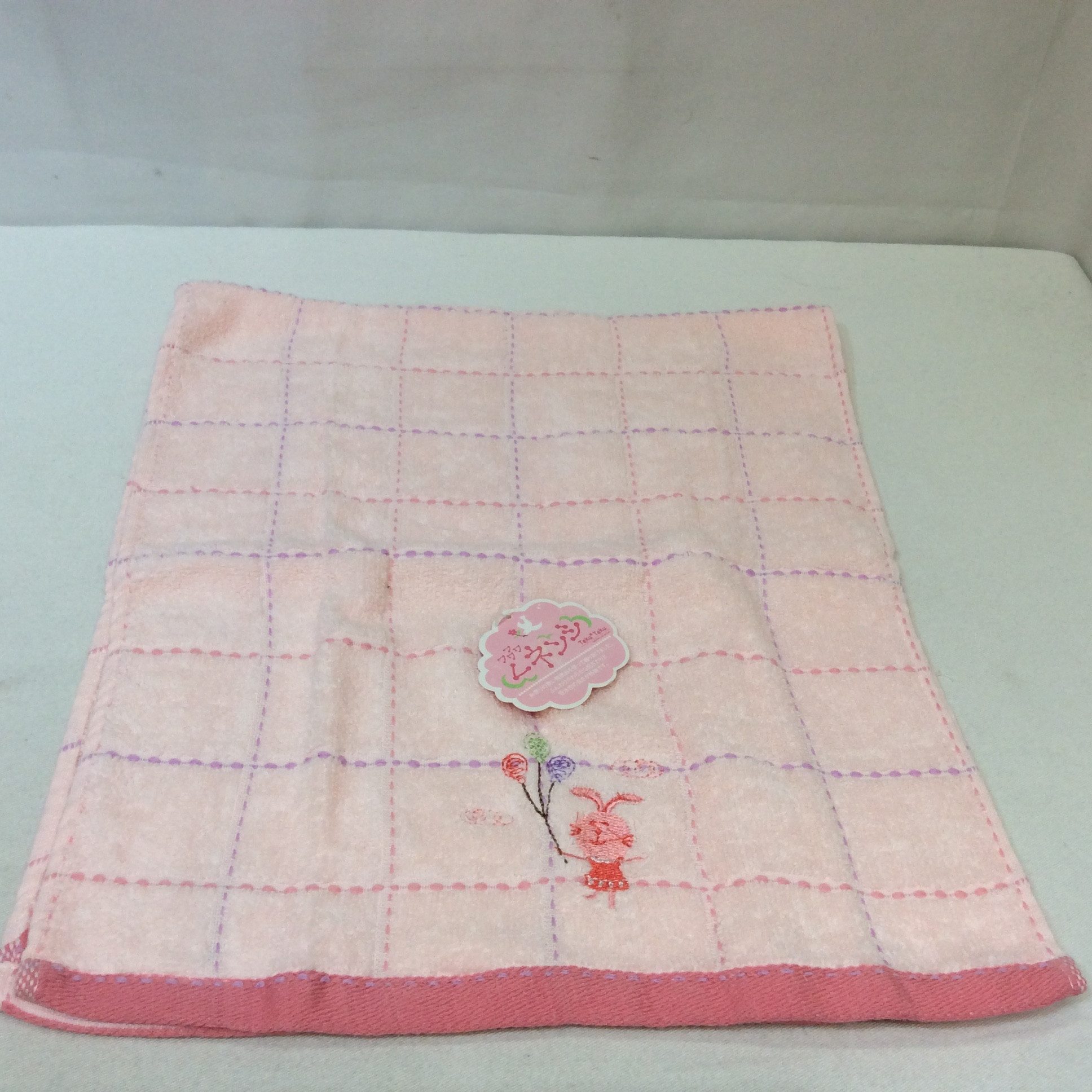 未使用 フェイスタオル  ピンク／チェック／うさぎ刺繍