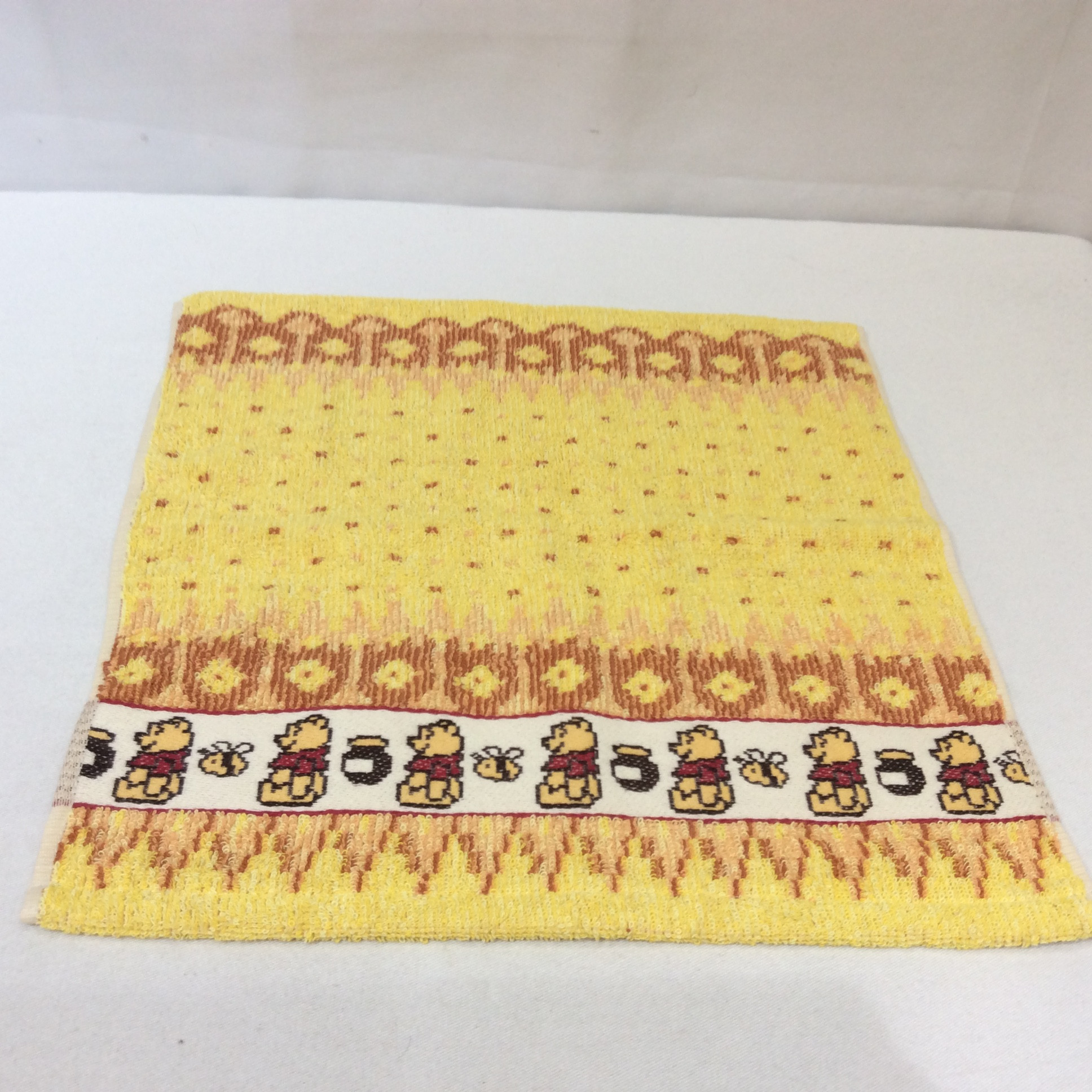 未使用 プーさん ウォッシュタオル  イエロー