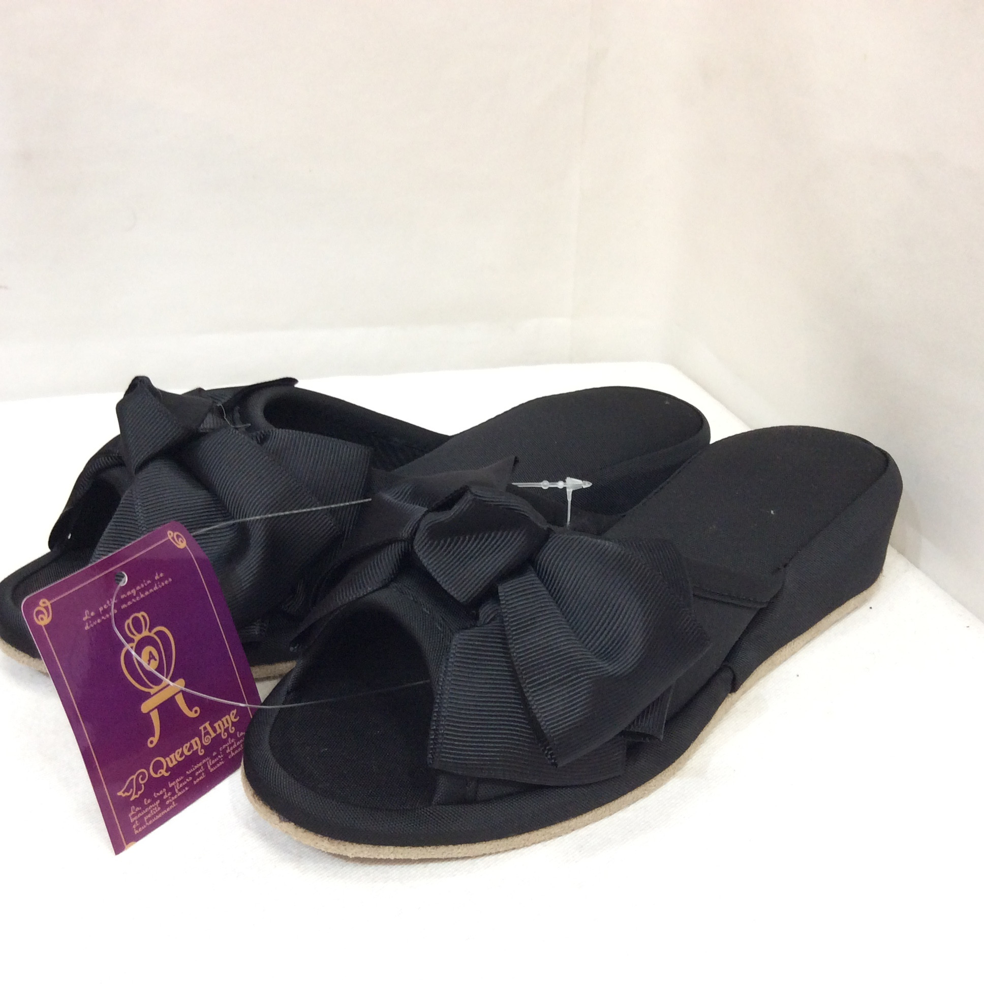 新品 スリッパ   ヒールタイプ  M〜Lサイズ  ブラック／リボン