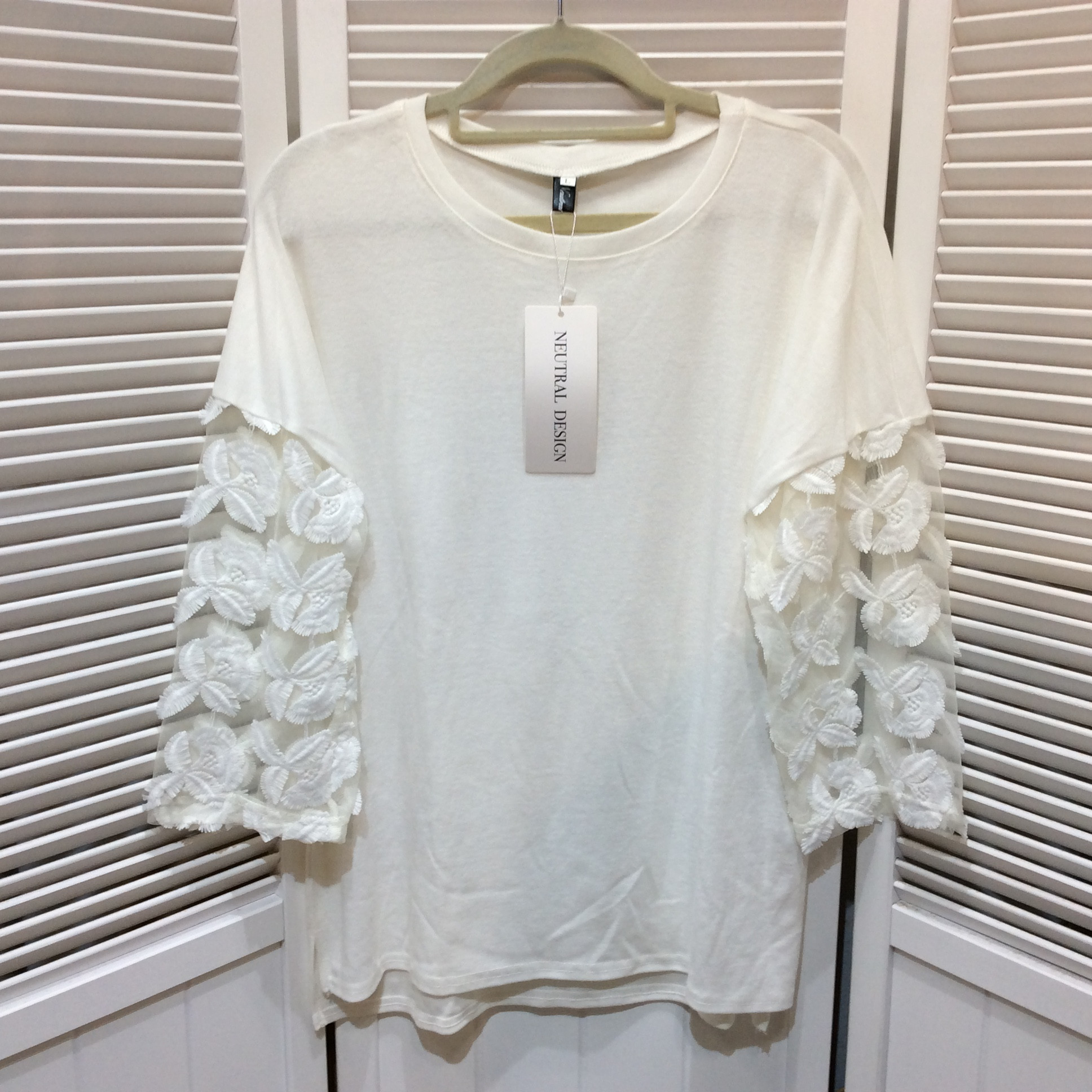 未使用☆NEUTRAL DESIGN カットソー L ホワイト