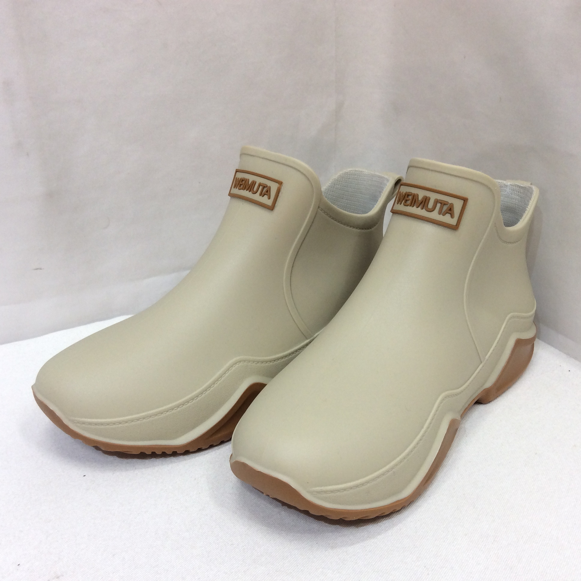 未使用 レインシューズ  23.5〜24.0  ベージュ