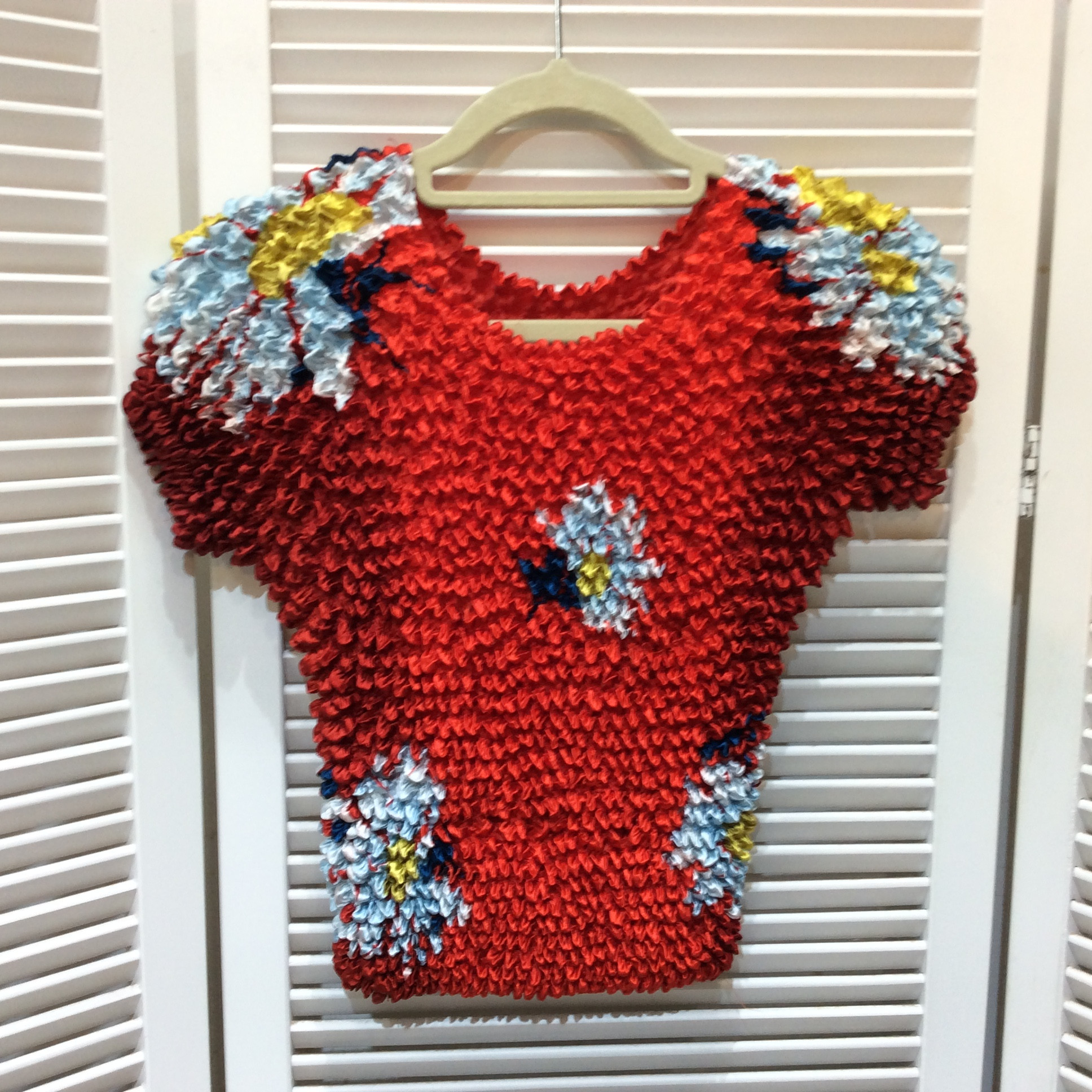 半袖カットソー F 赤柄 伸びる素材