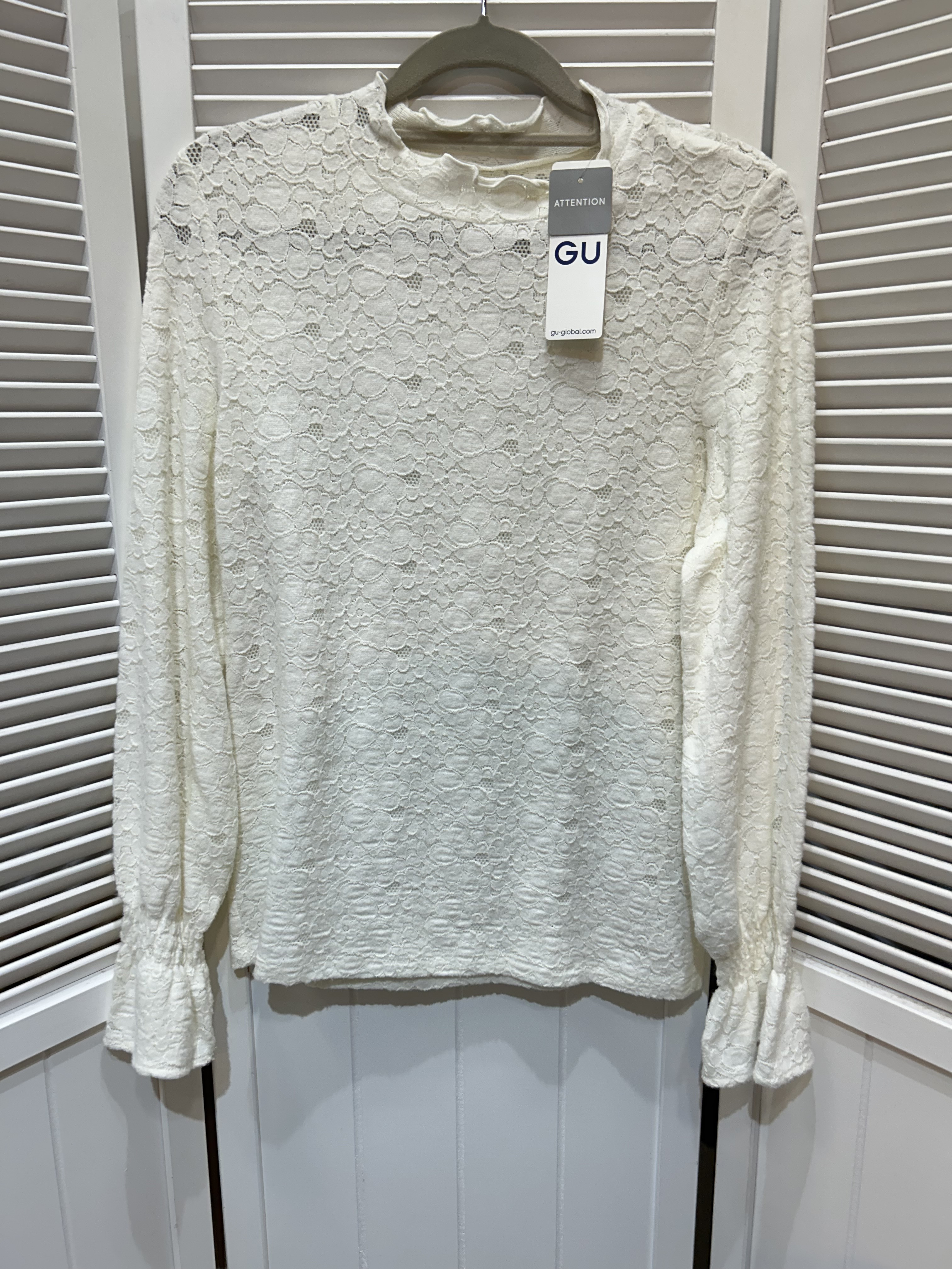 未使用 GU 起毛レースインナーT 長袖 Mサイズ オフホワイト