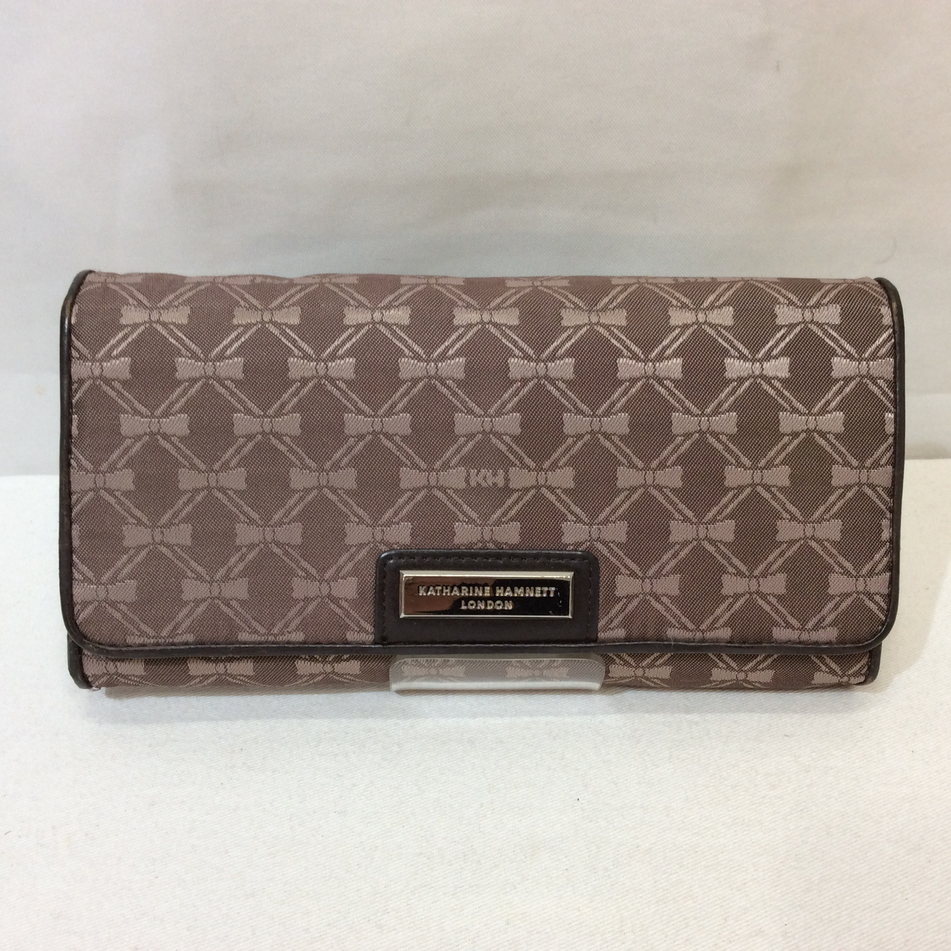 キャサリンハムレット 長財布