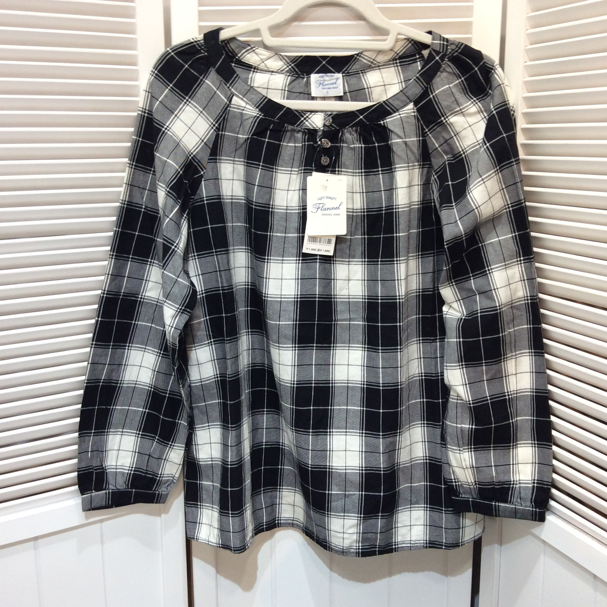 新品 定価の半額❗️ユニクロ 長袖スモックブラウス Lサイズ チェック柄