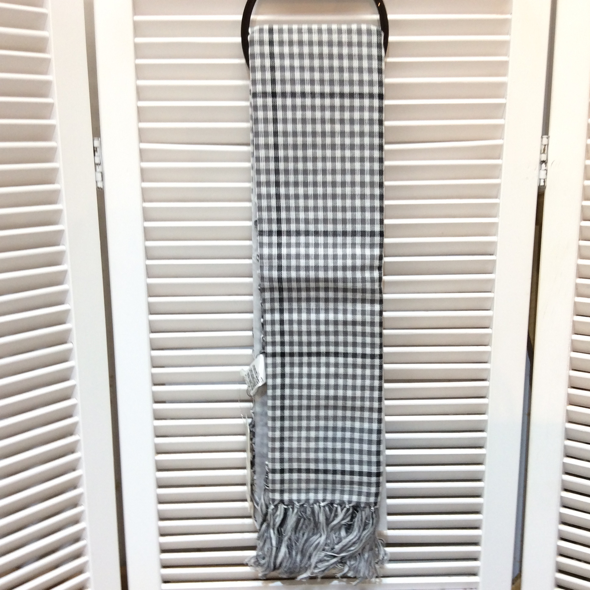 新品 定価の半額❗️ユニクロ スクエアストール グレー／チェック柄