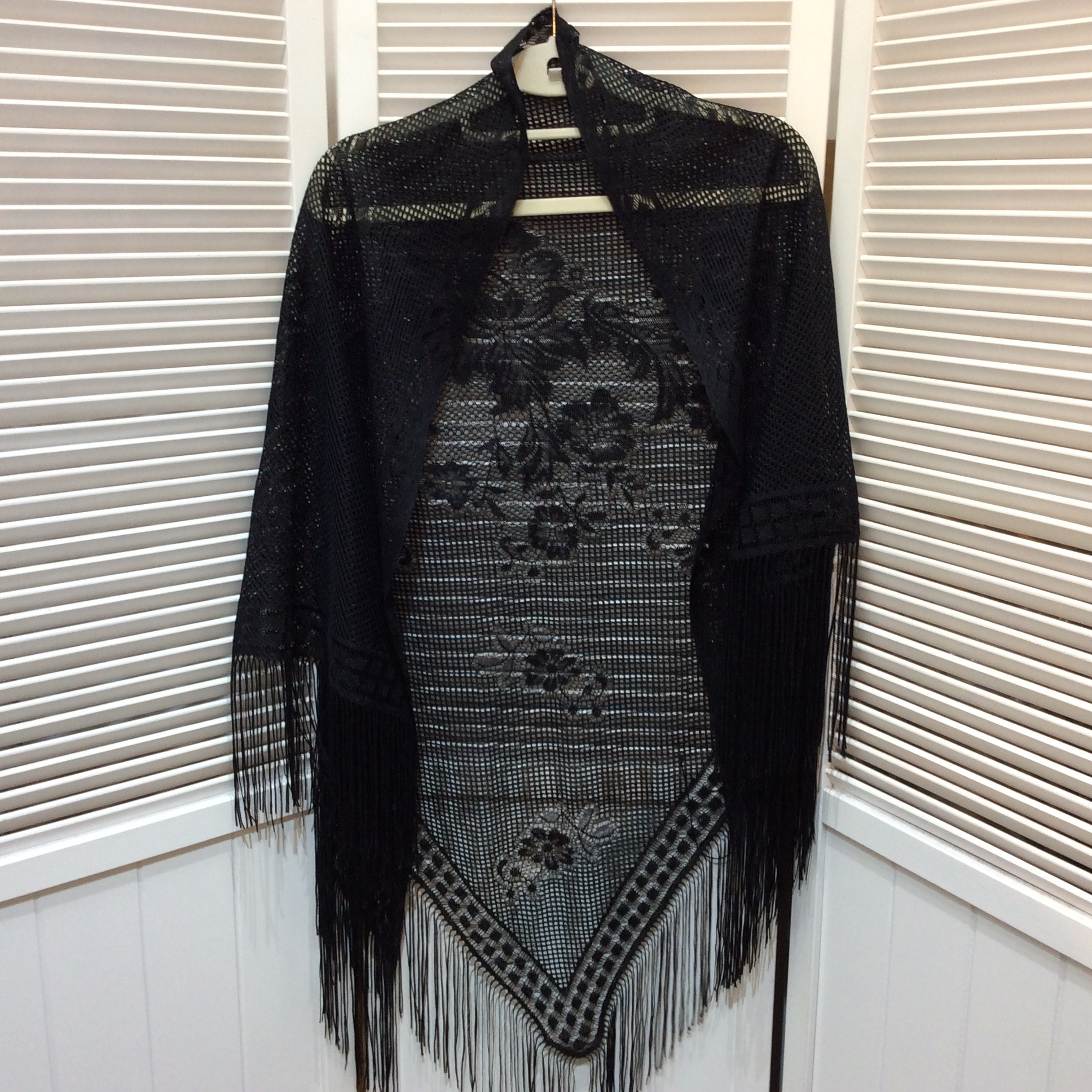 三角ショール ブラック