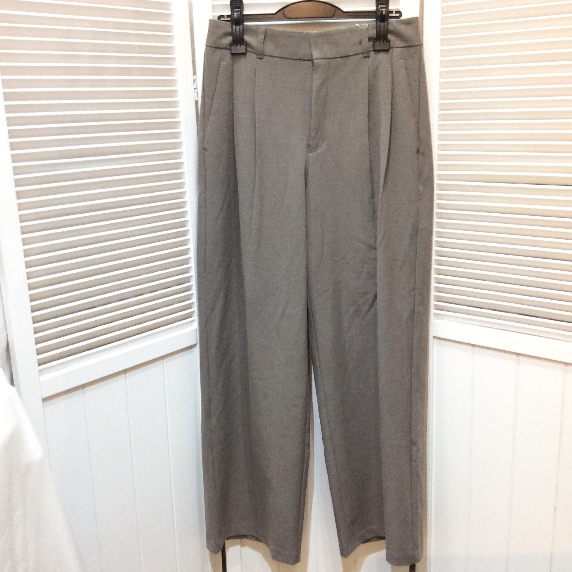 未使用 GU ワイドパンツ   XLサイズ ベージュ系