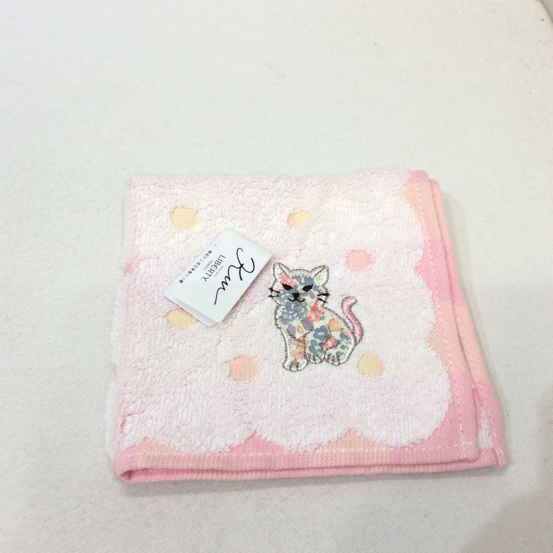 新品 リバティ タオルハンカチ ネコ