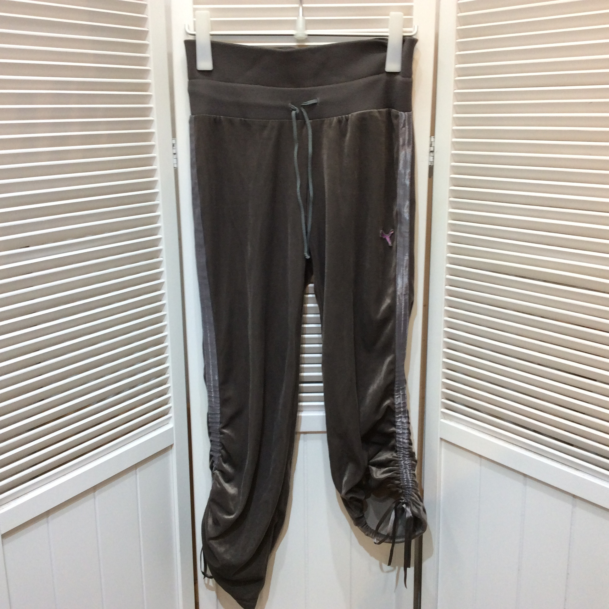 プーマ ベロアパンツ M グレー系