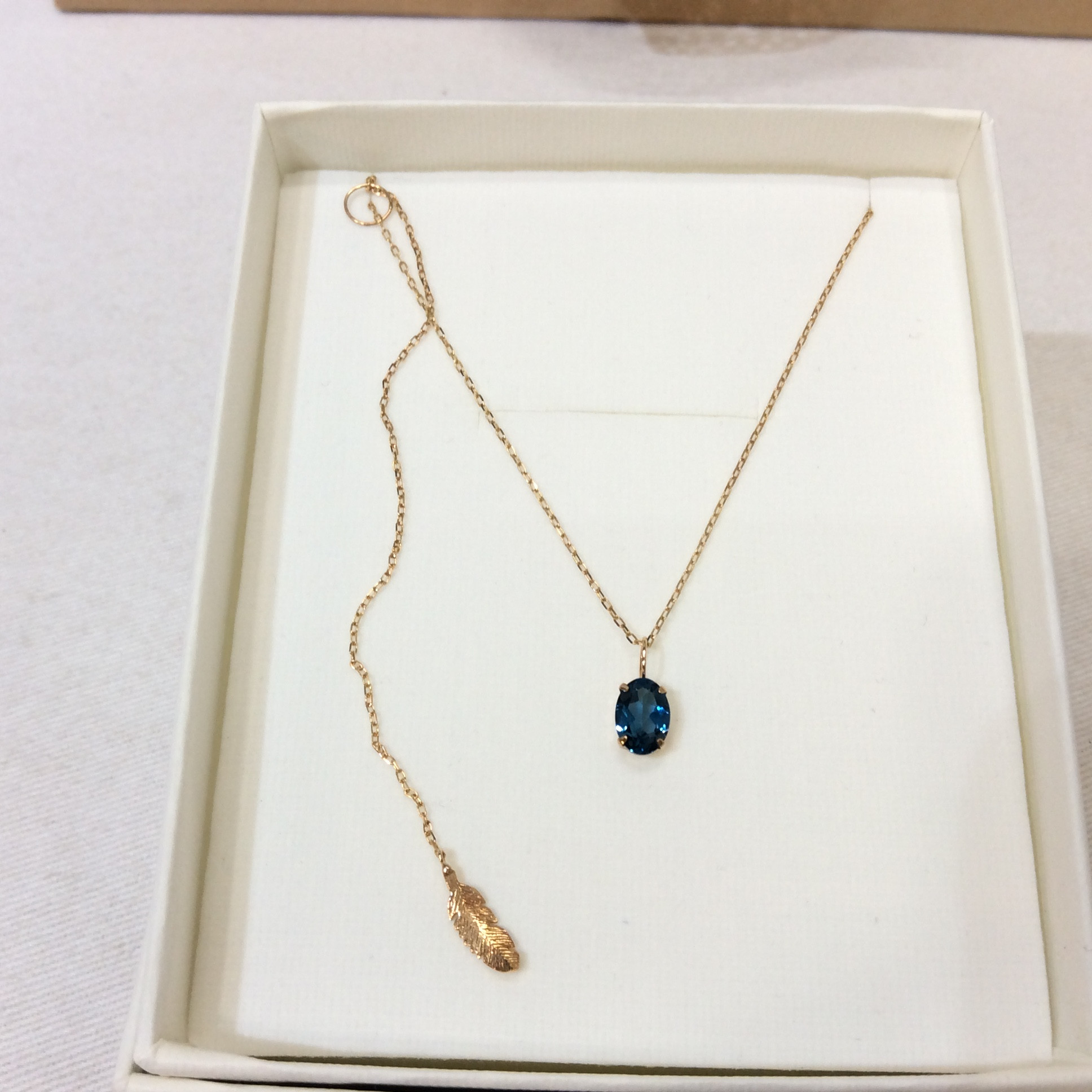 未使用 cuicui 千葉店限定 K10YGロンドンブルートパーズ オーバルネックレス チャーム付き