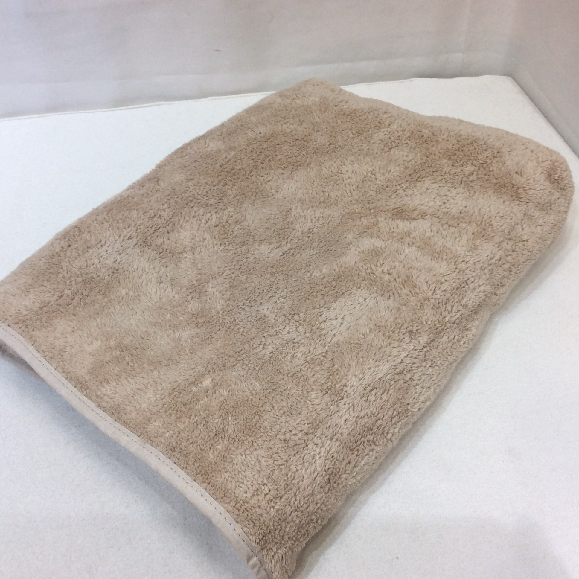 未使用☆マイクロファイバー 大判バスタオル ベージュ