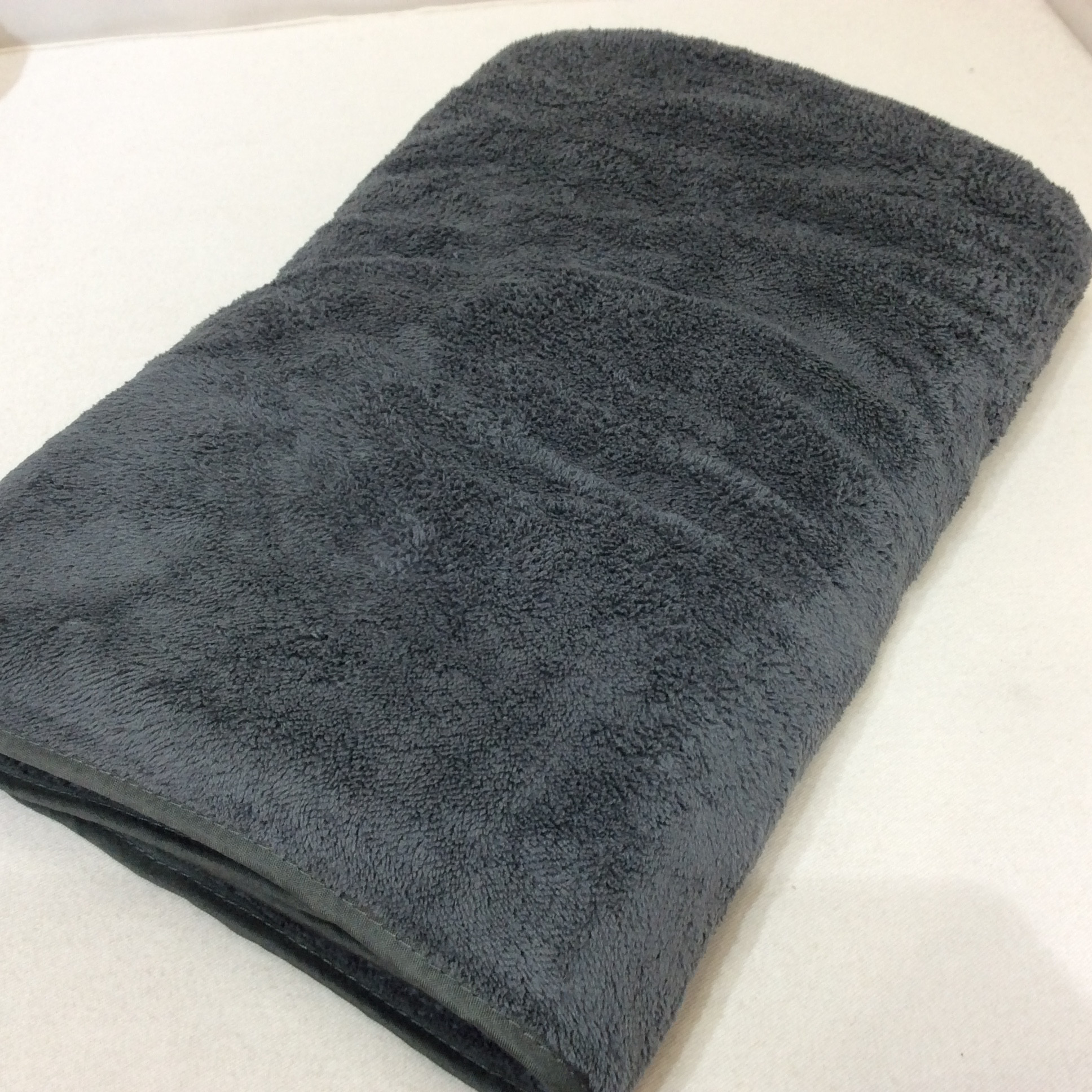 未使用☆マイクロファイバー 大判バスタオル グレー