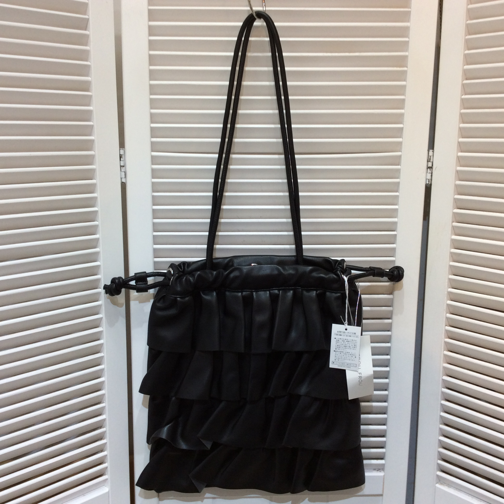 未使用☆FROUFROU フルフル 合皮バッグ ブラック