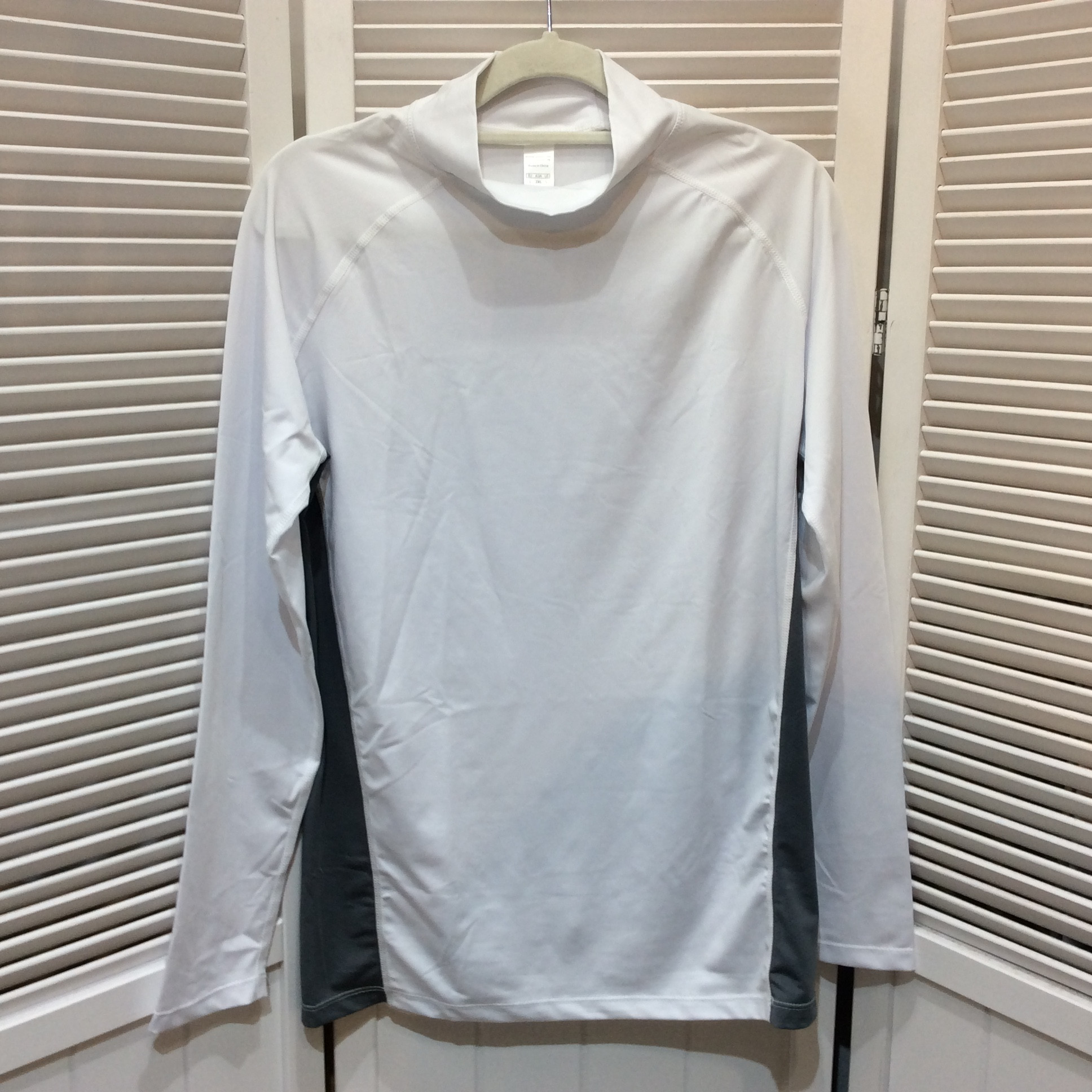 未使用☆メンズ コンプレッションシャツ 2XL ホワイト スポーツインナー