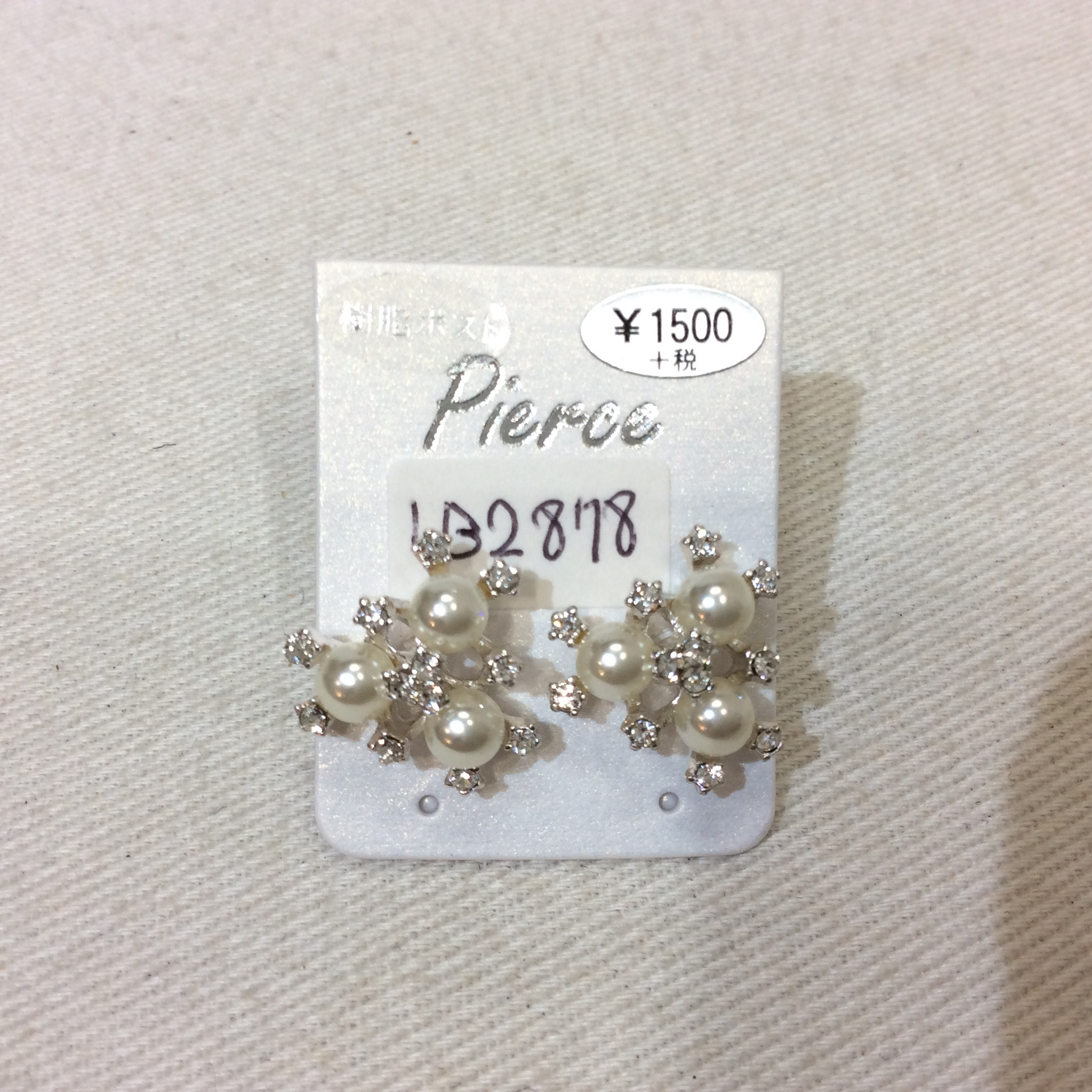 新品☆ファッションピアス No,1