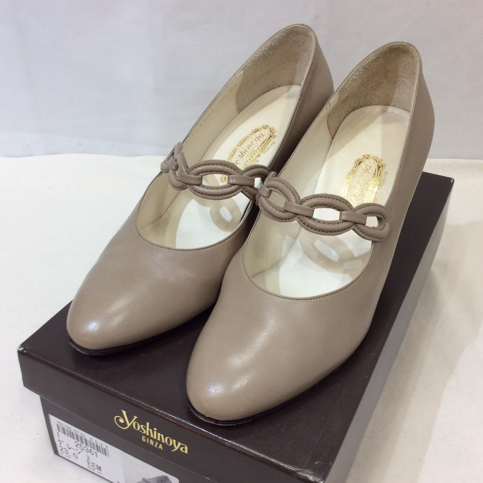銀座ヨシノヤ レディース レザーパンプス 23cm グレージュ
