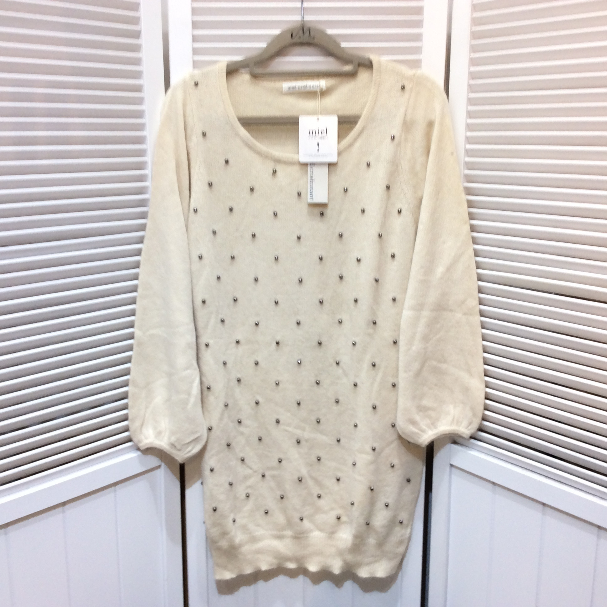 未使用☆ロングニット F アイボリー系 丸玉デザイン