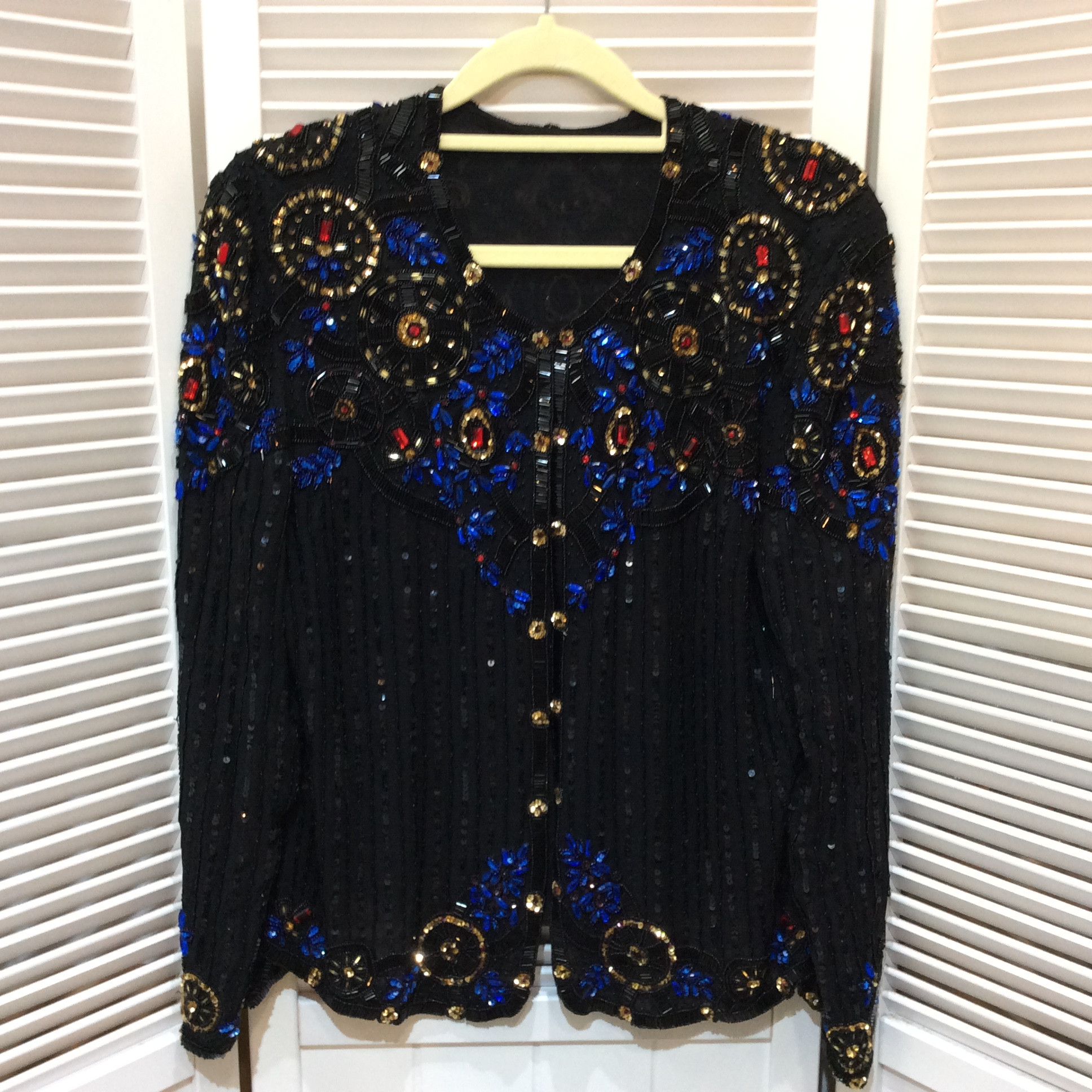 ビジュー付きジャケット ブラック×カラー