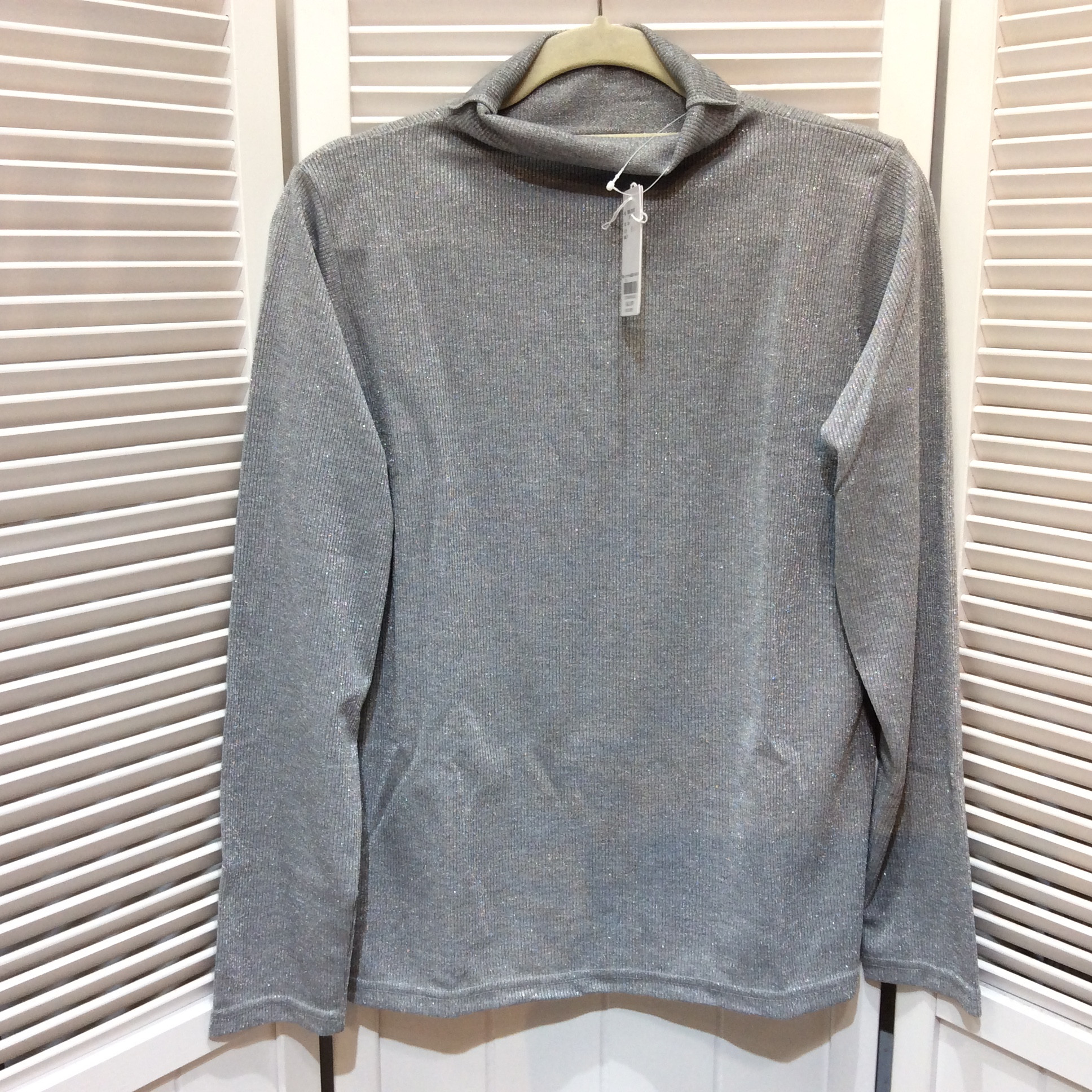 未使用 リブニットタートルセーター フリーサイズ   グレーラメ