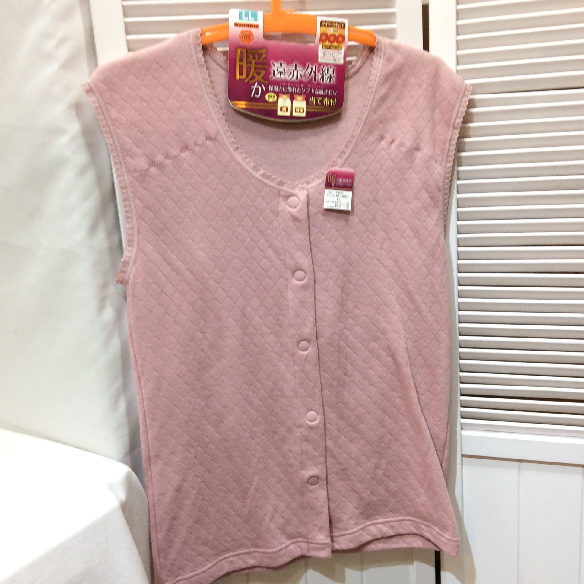新品 暖か遠赤外線 ノースリーブ肌着 LLサイズ  ピンク／ダイヤ柄キルト